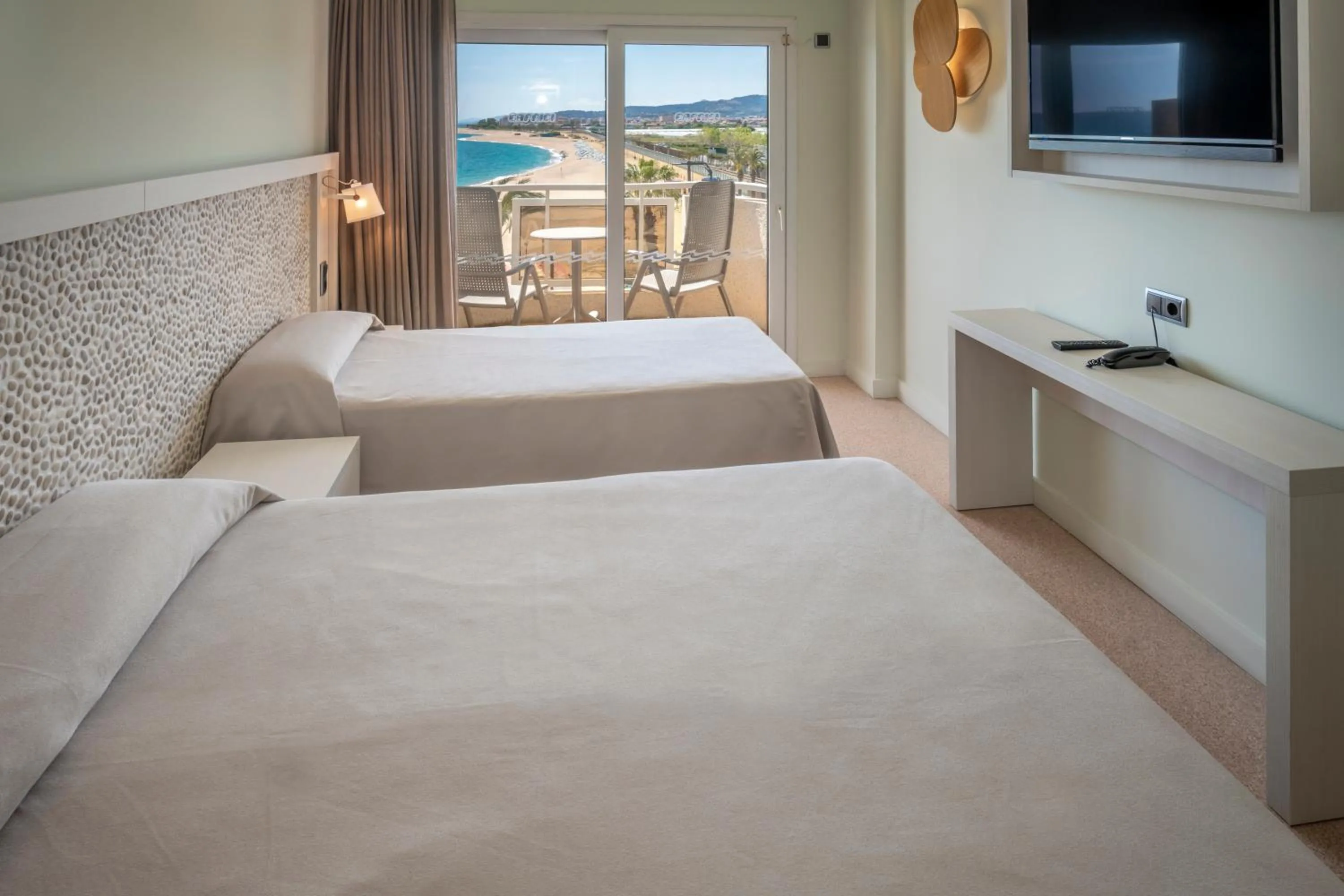 Photo of the whole room, Bed in Caprici Beach Hotel & Spa