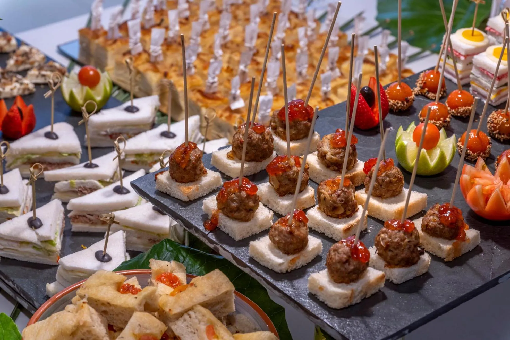 Restaurant/places to eat in Caprici Beach Hotel & Spa