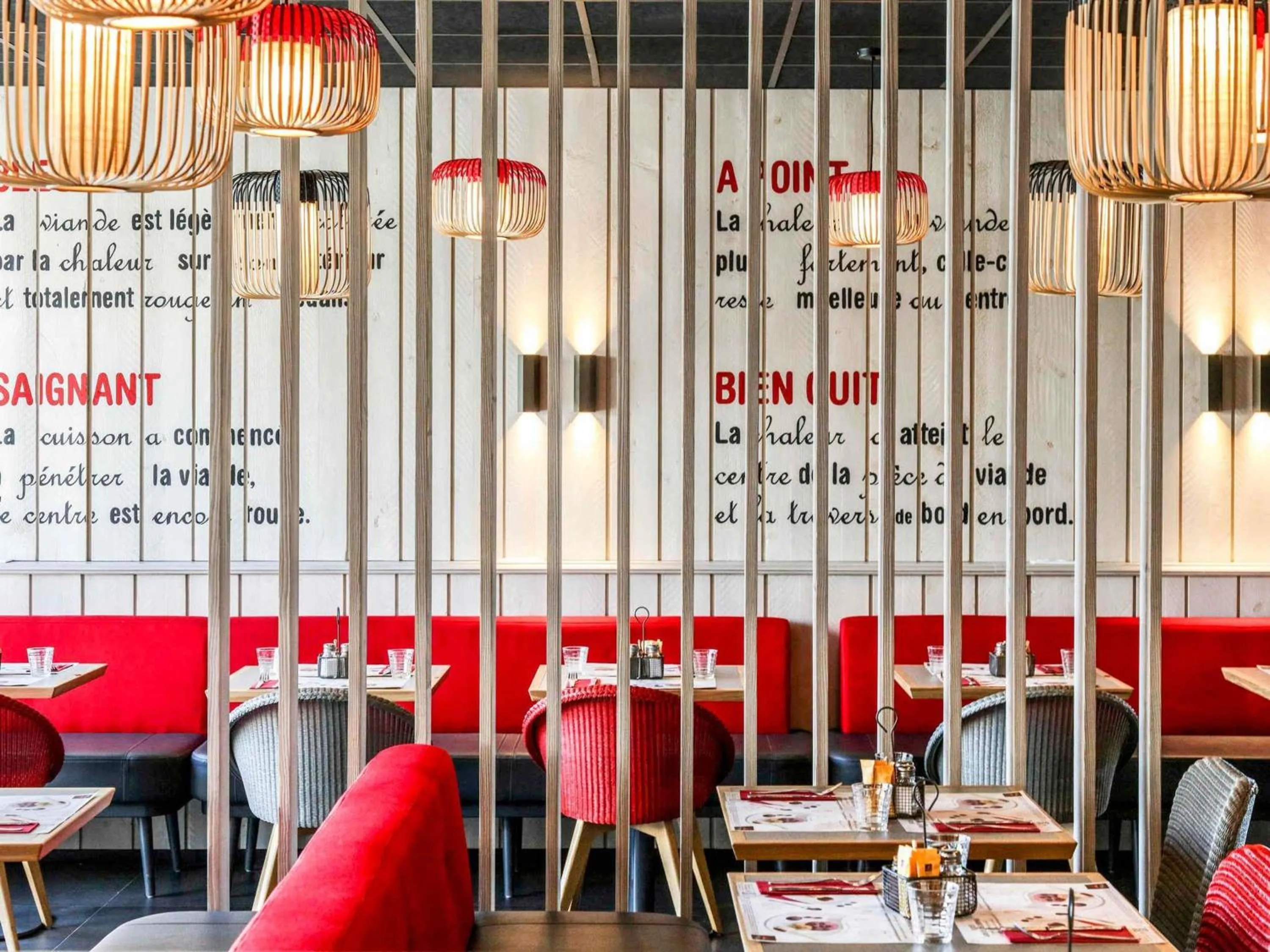 Restaurant/places to eat in ibis Orange Centre Echangeur A7 A9