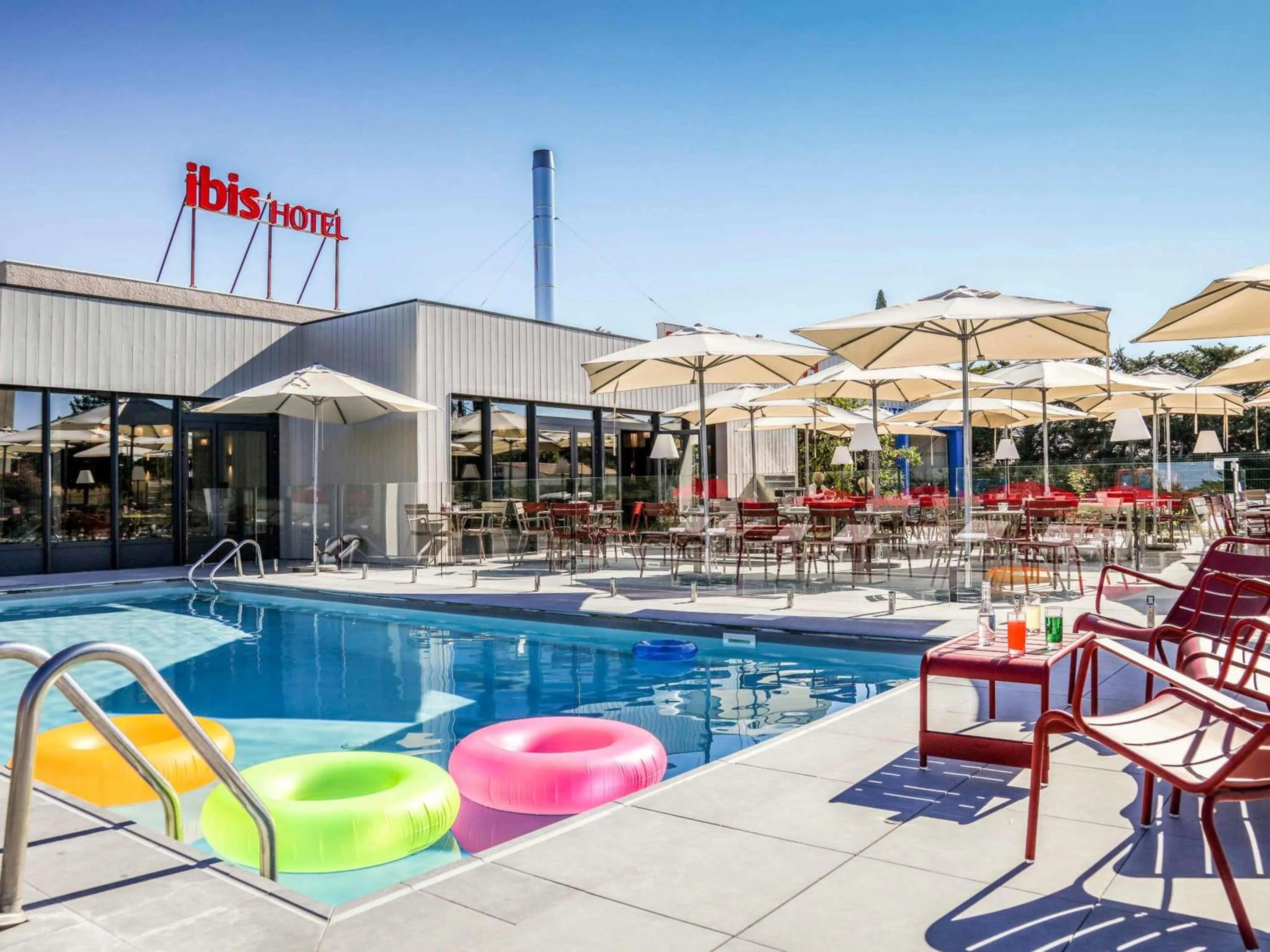 Property building in ibis Orange Centre Echangeur A7 A9