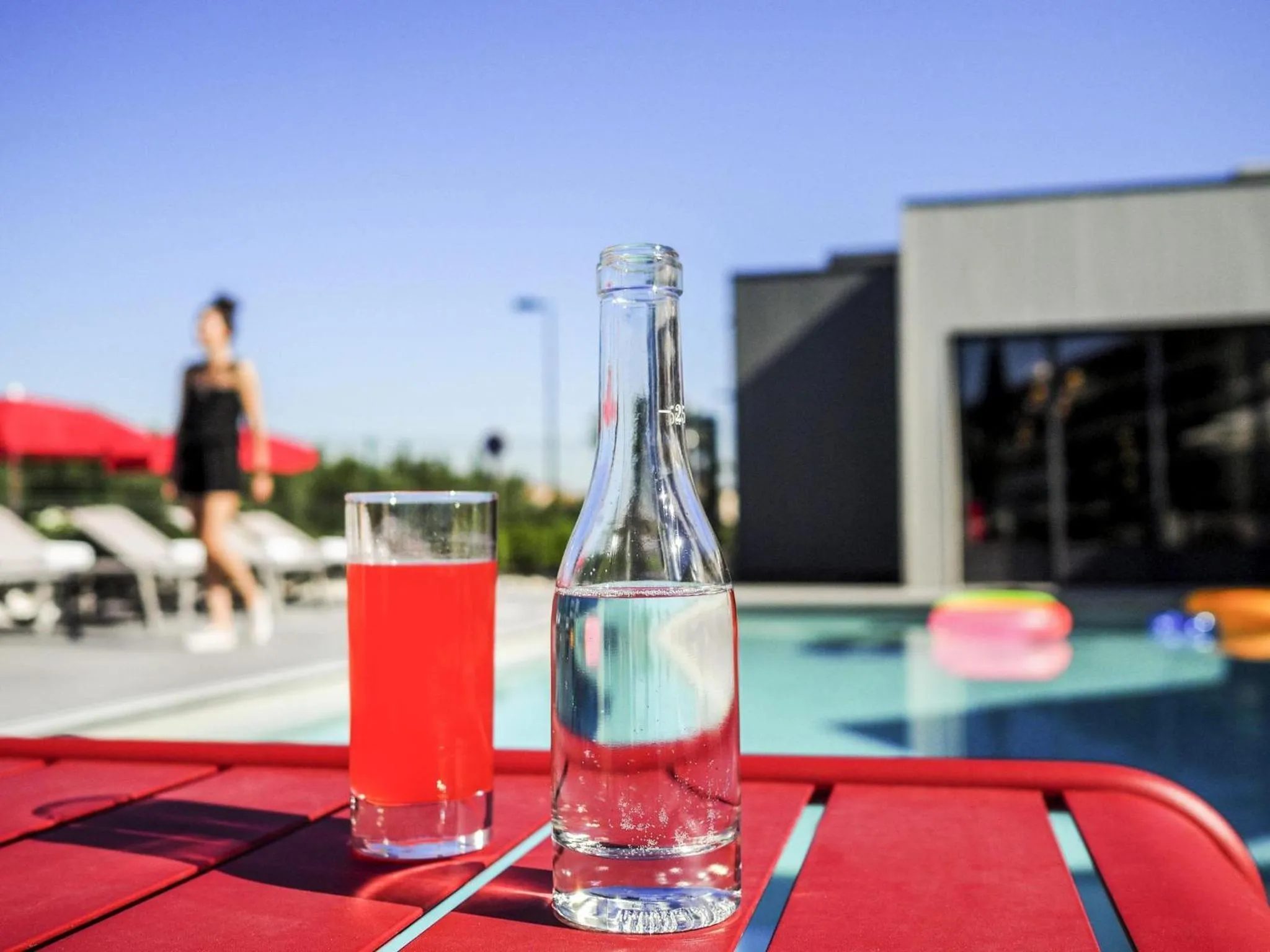 Pool view in ibis Orange Centre Echangeur A7 A9