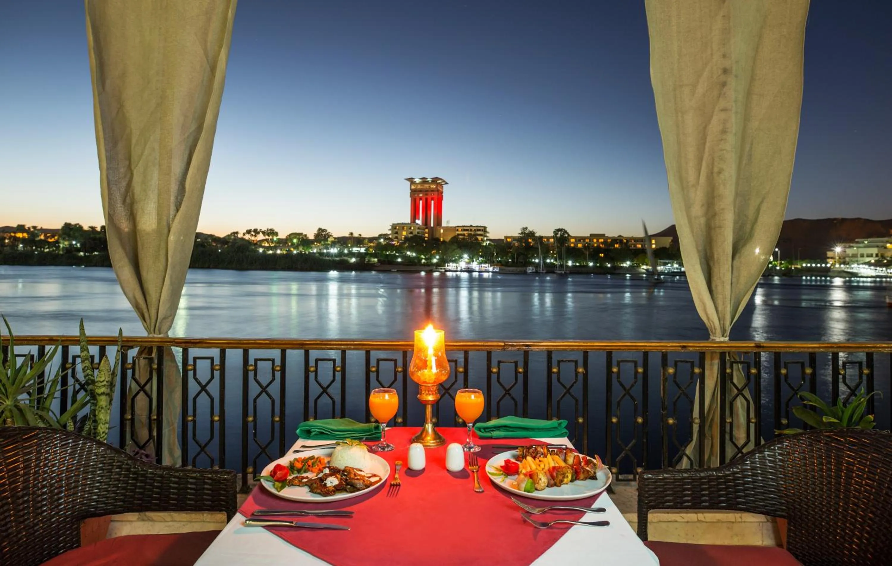 Restaurant/places to eat in Obelisk Nile Hotel Aswan