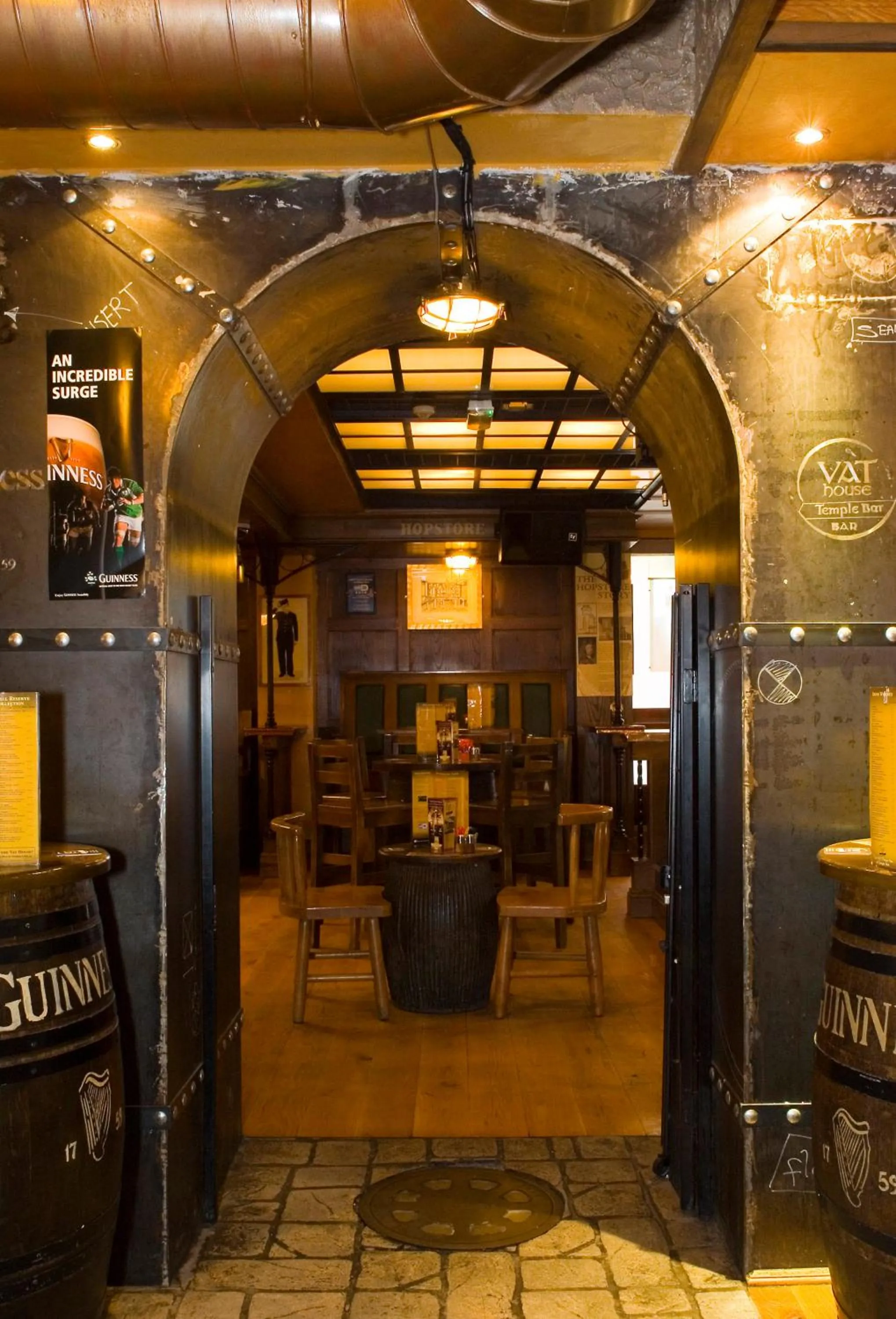 Lounge or bar in Blooms Hotel