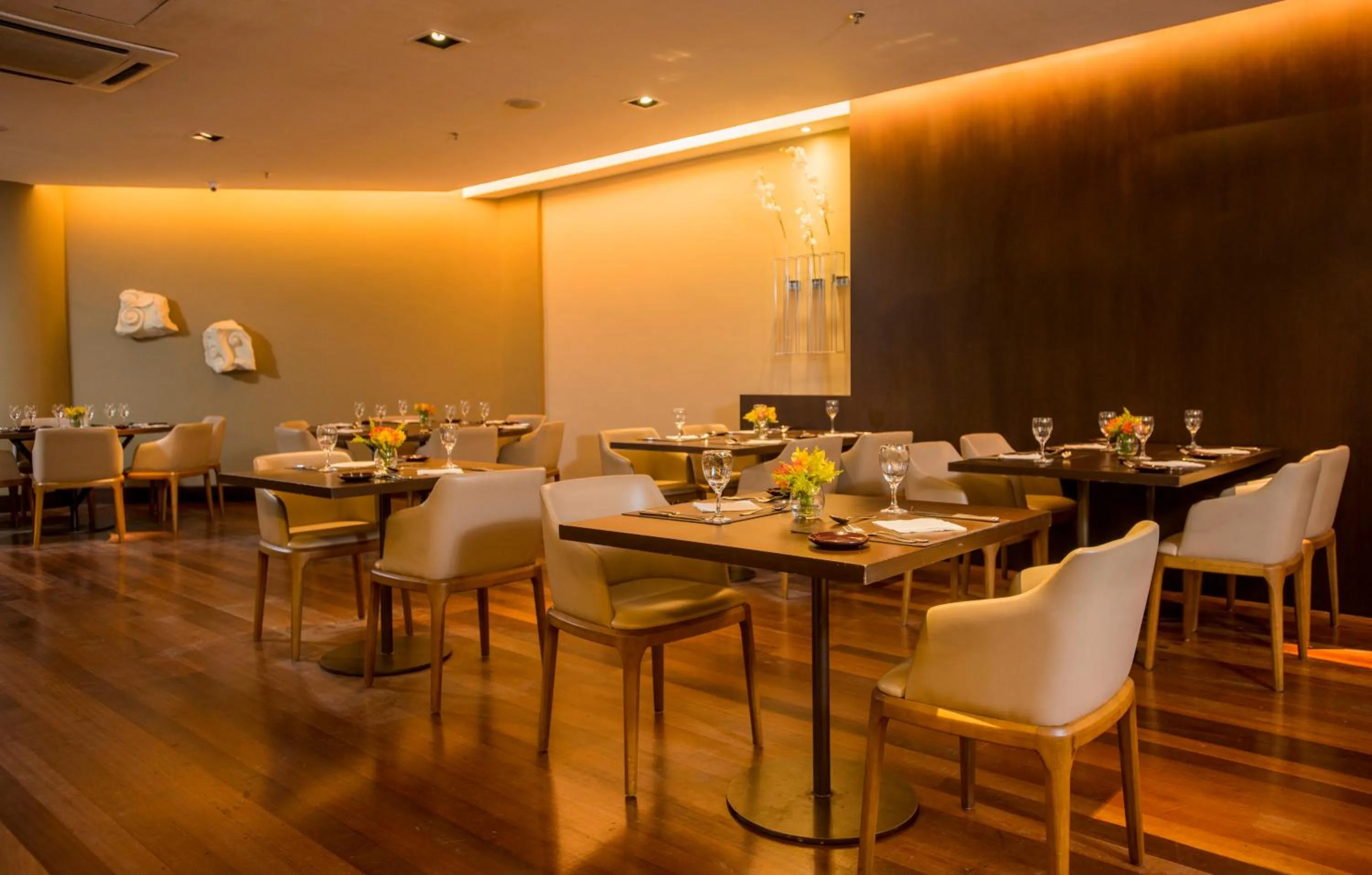 Restaurant/places to eat in Hotel Luzeiros São Luis