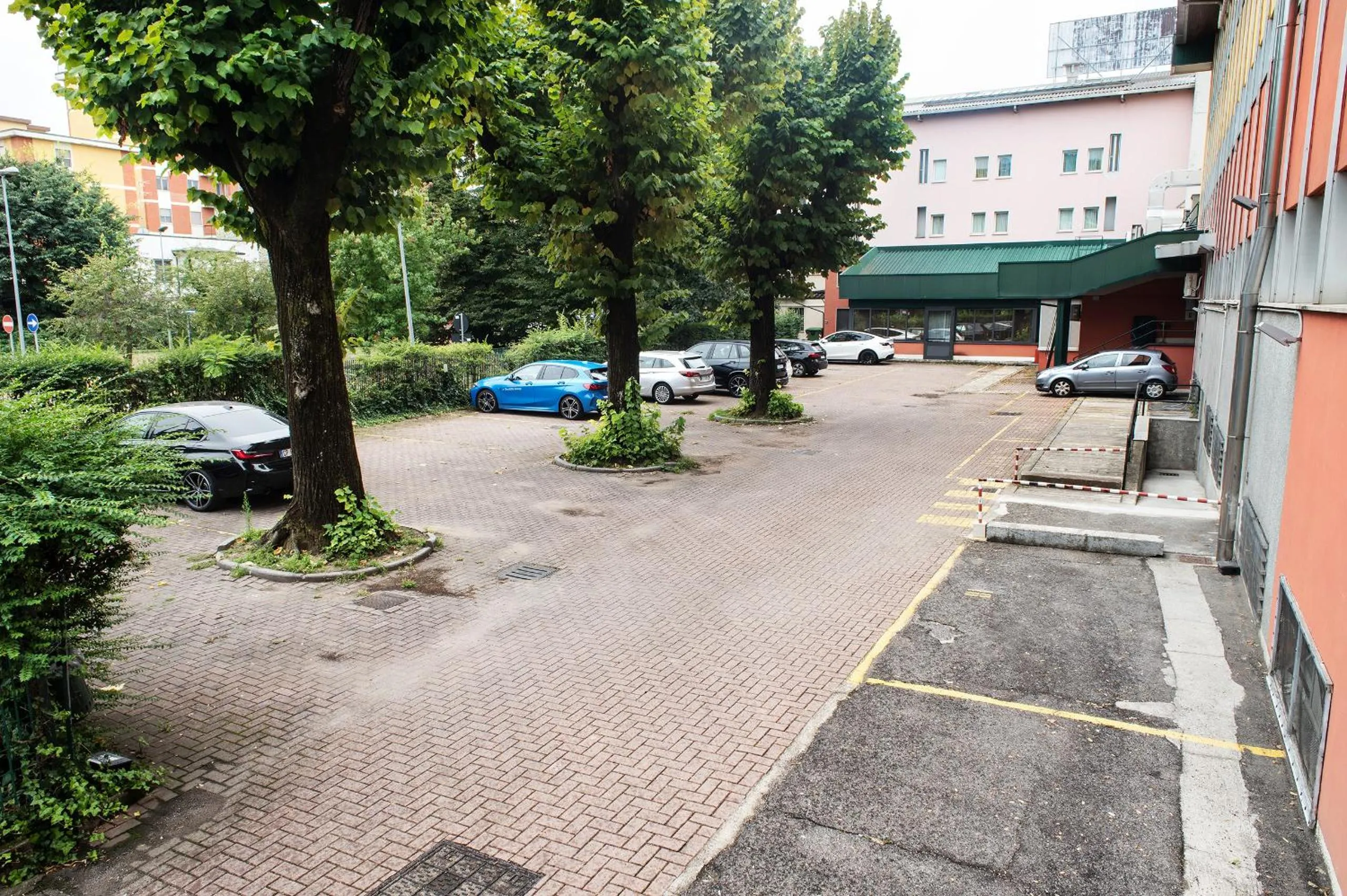 Parking in Santa Barbara Hotel