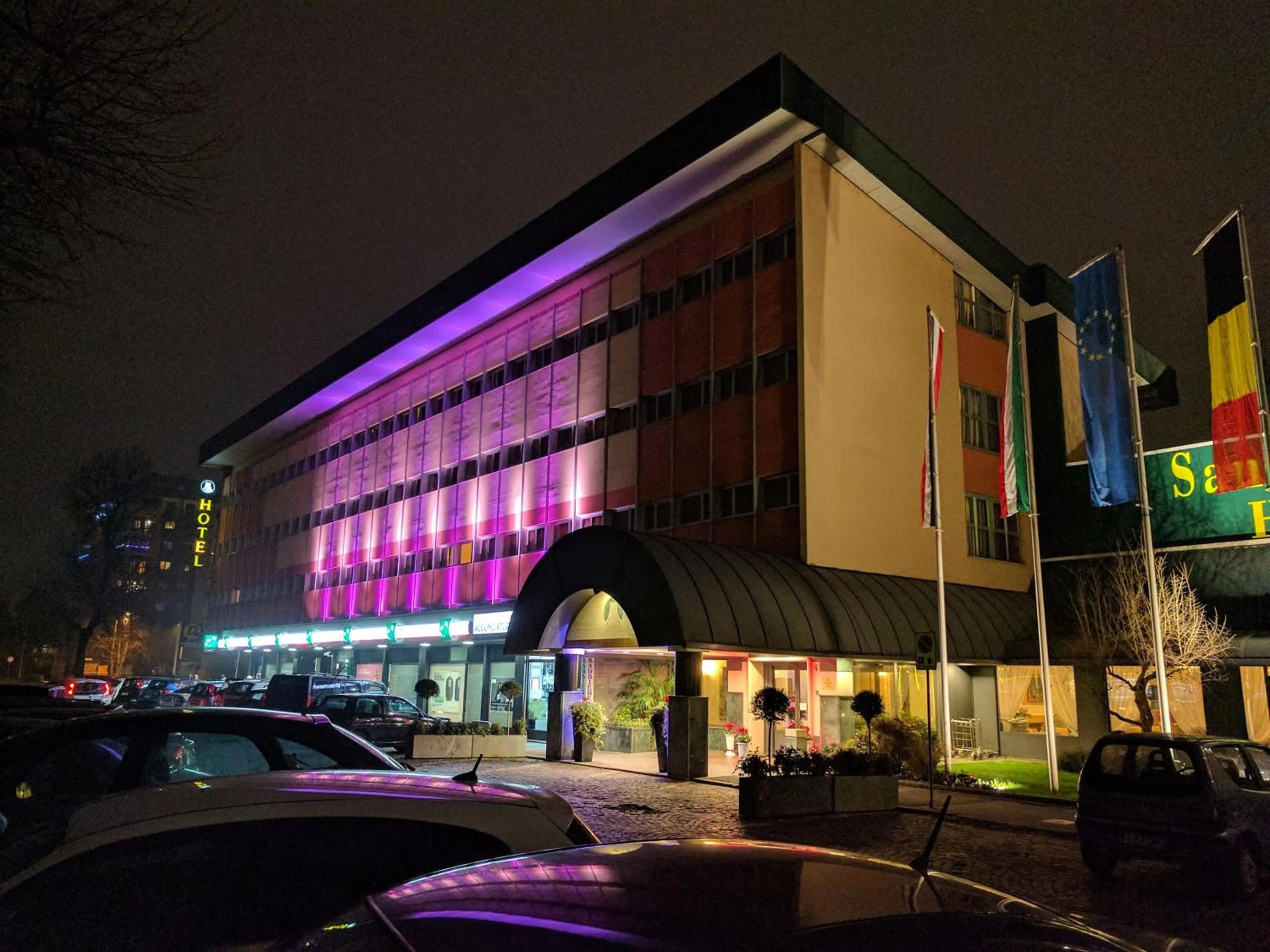 Property building in Santa Barbara Hotel