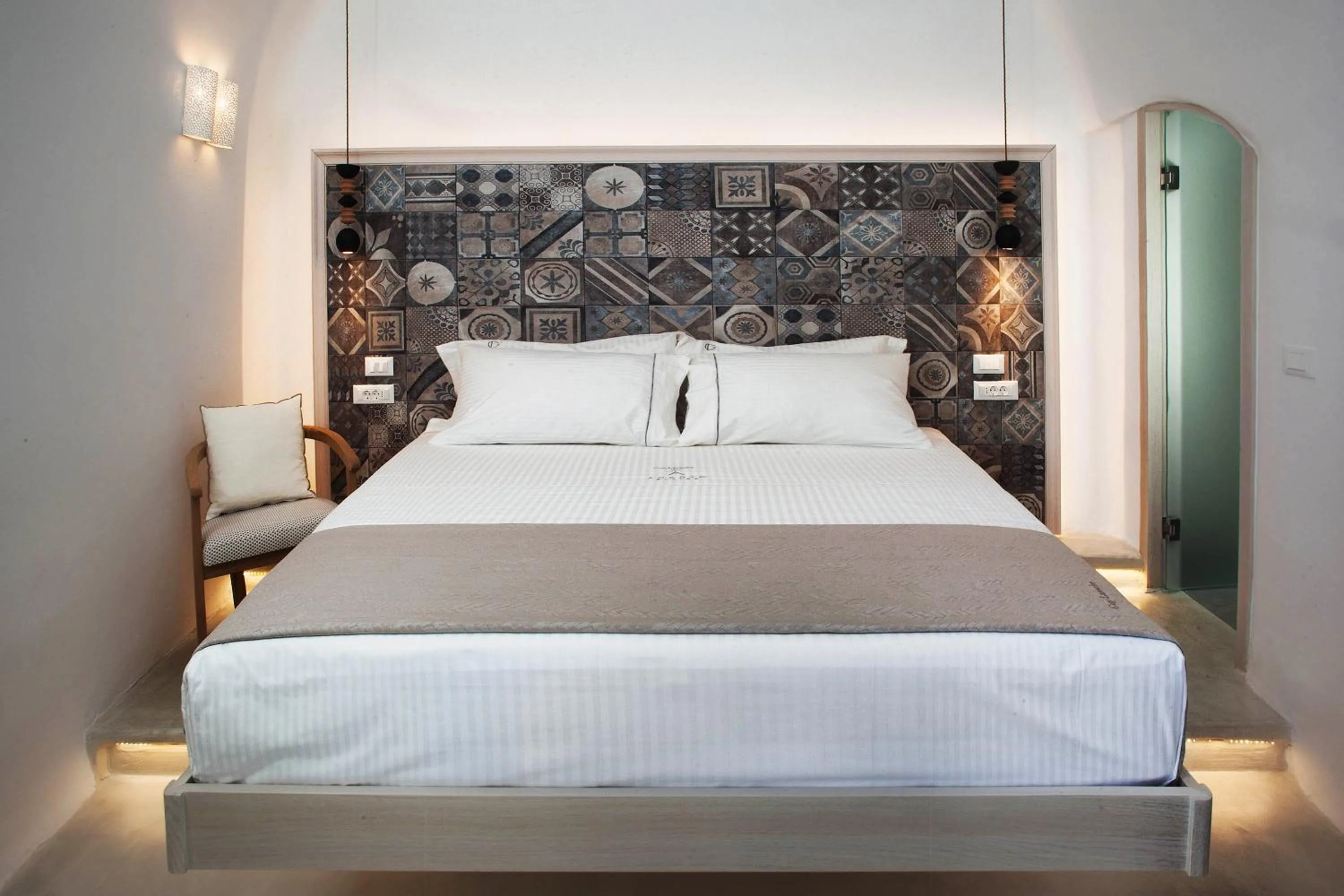 Bedroom, Bed in Aperto Suites - Adults Only