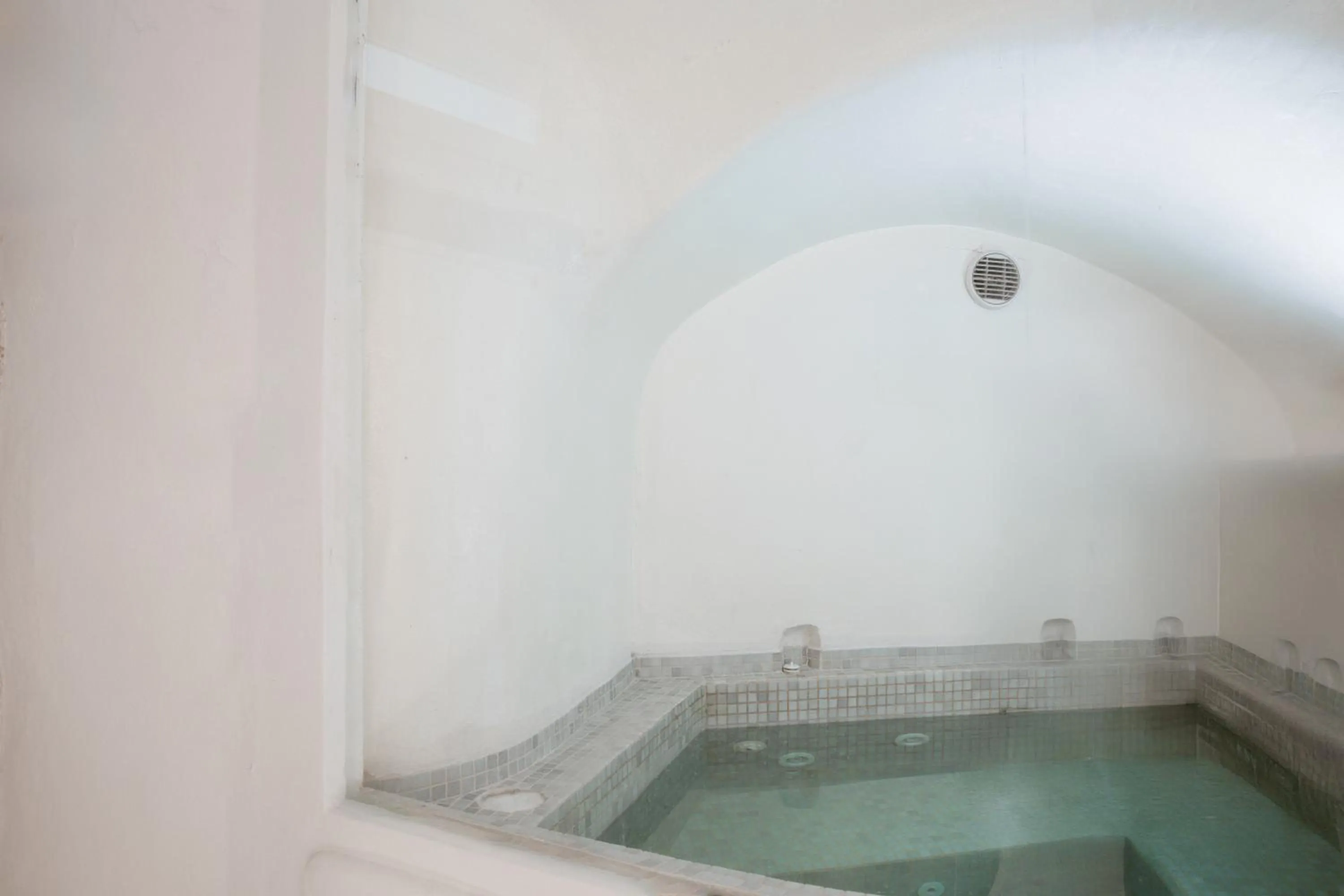 Hot Tub in Aperto Suites - Adults Only