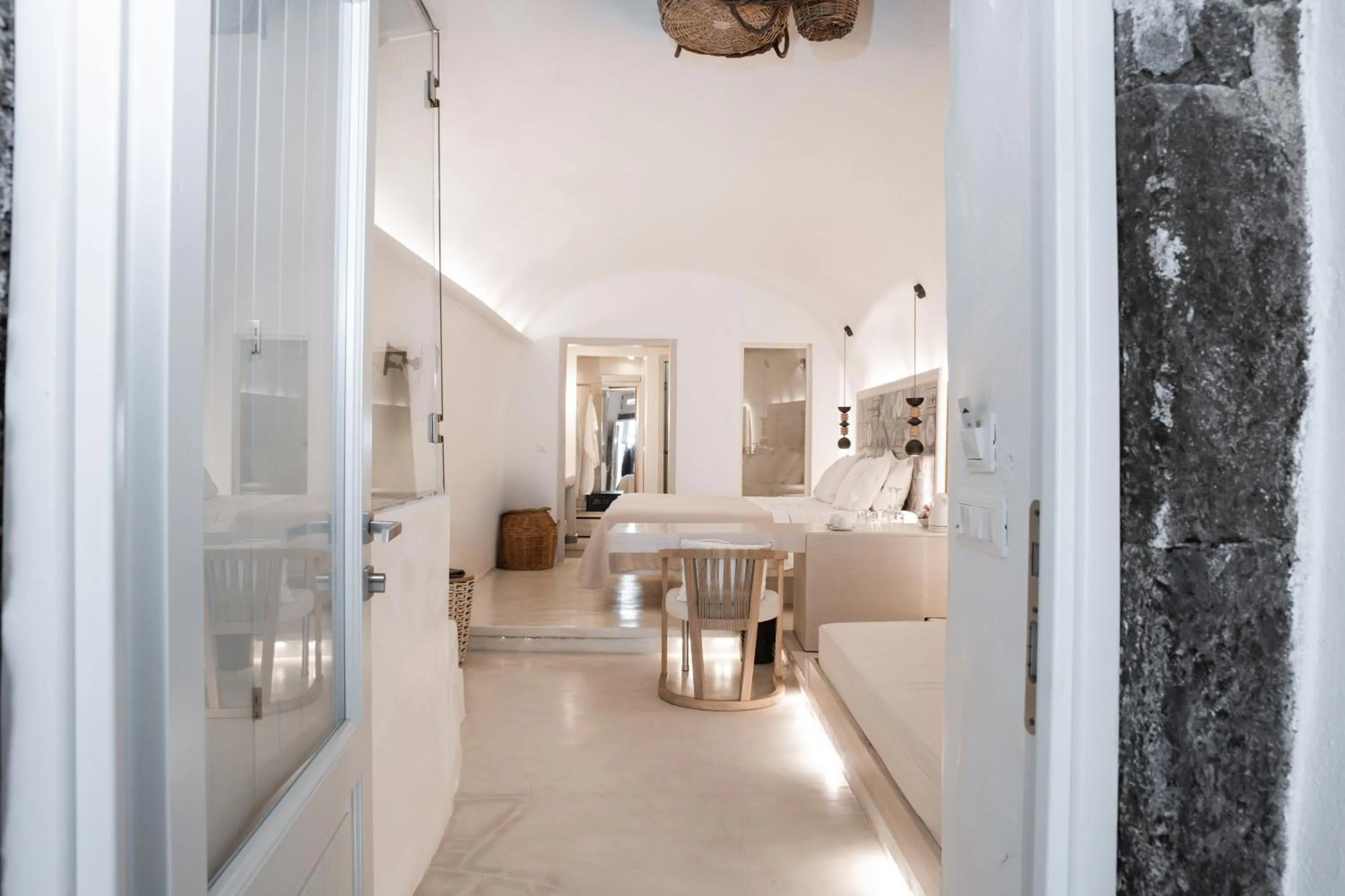 Bed in Aperto Suites - Adults Only