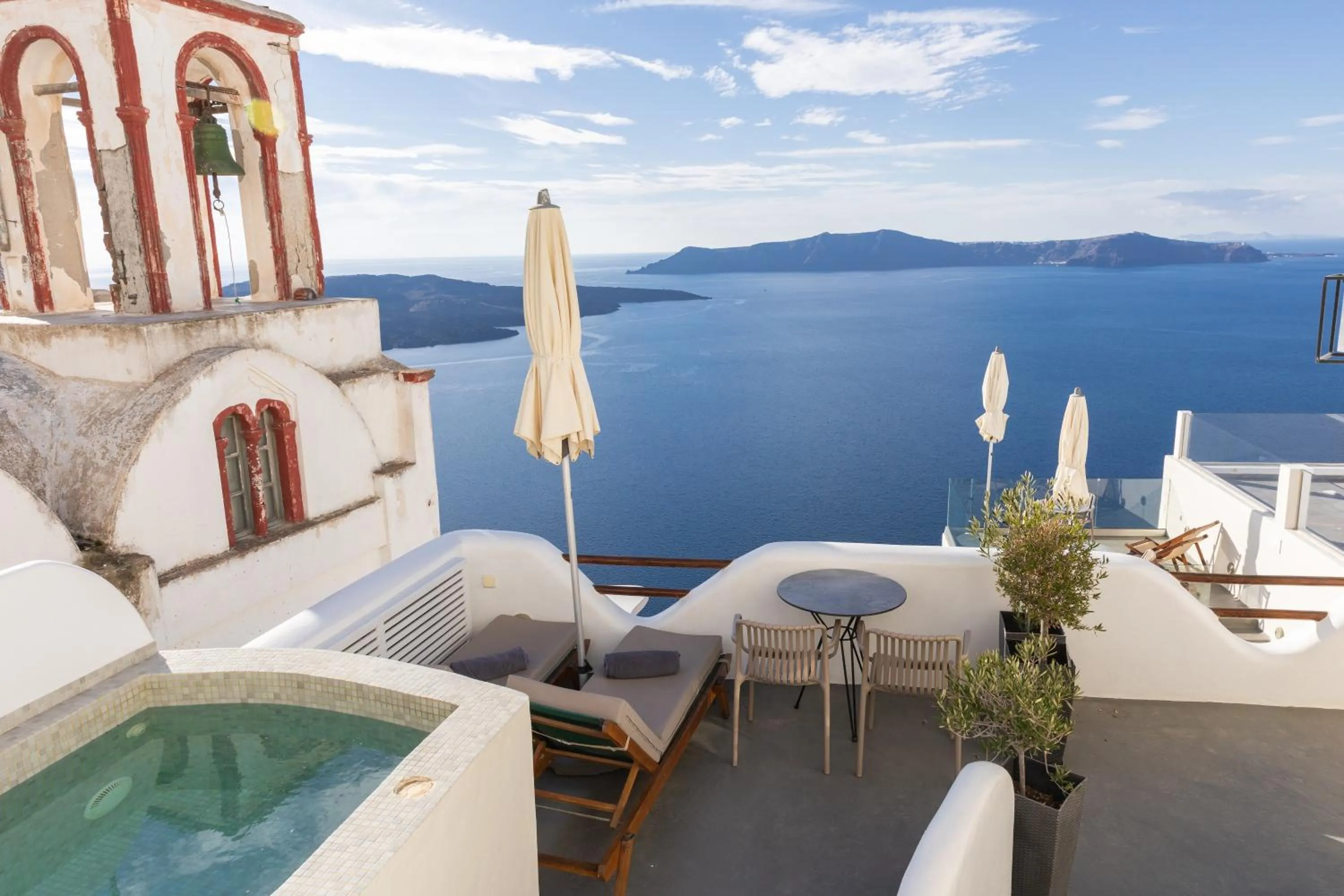 Natural landscape in Aperto Suites - Adults Only