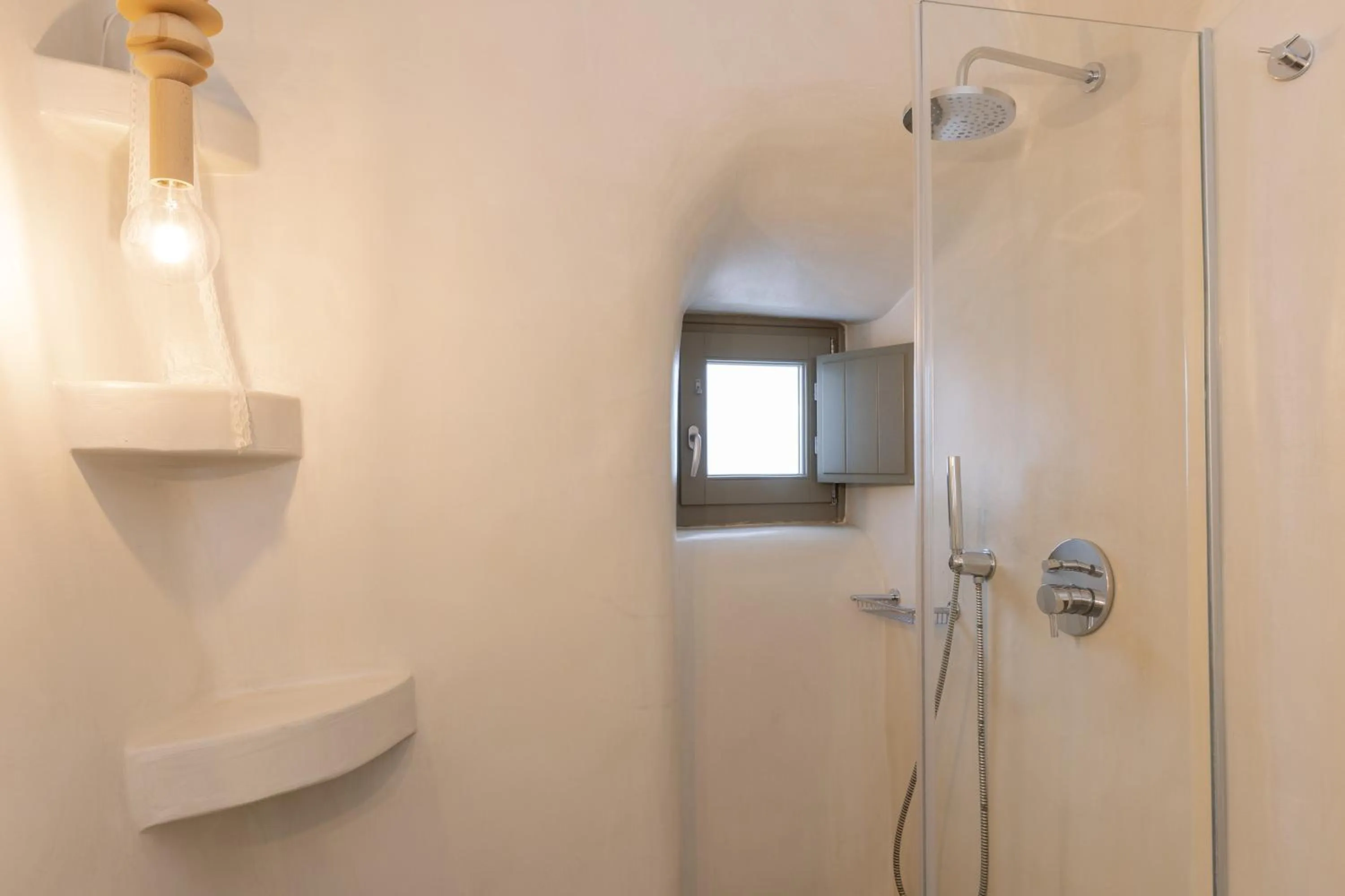 Shower in Aperto Suites - Adults Only