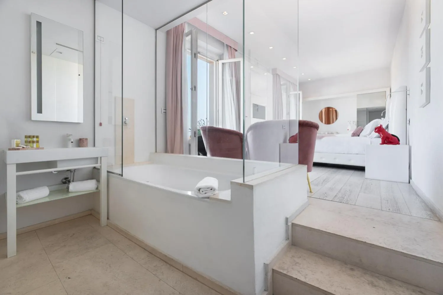 Bathroom, Bed in Eurostars Florence Boutique