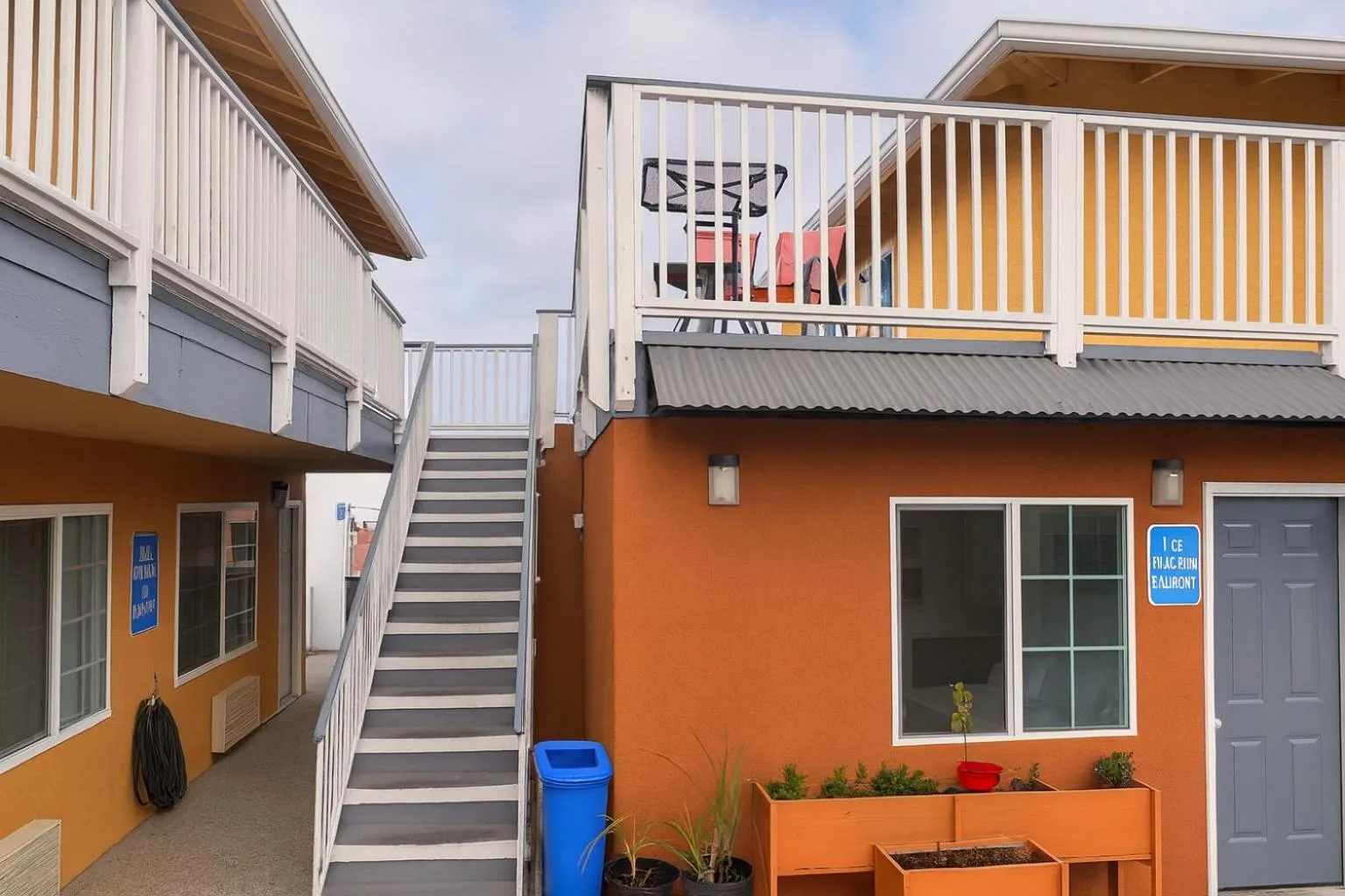 Patio in Sand Castle Inn