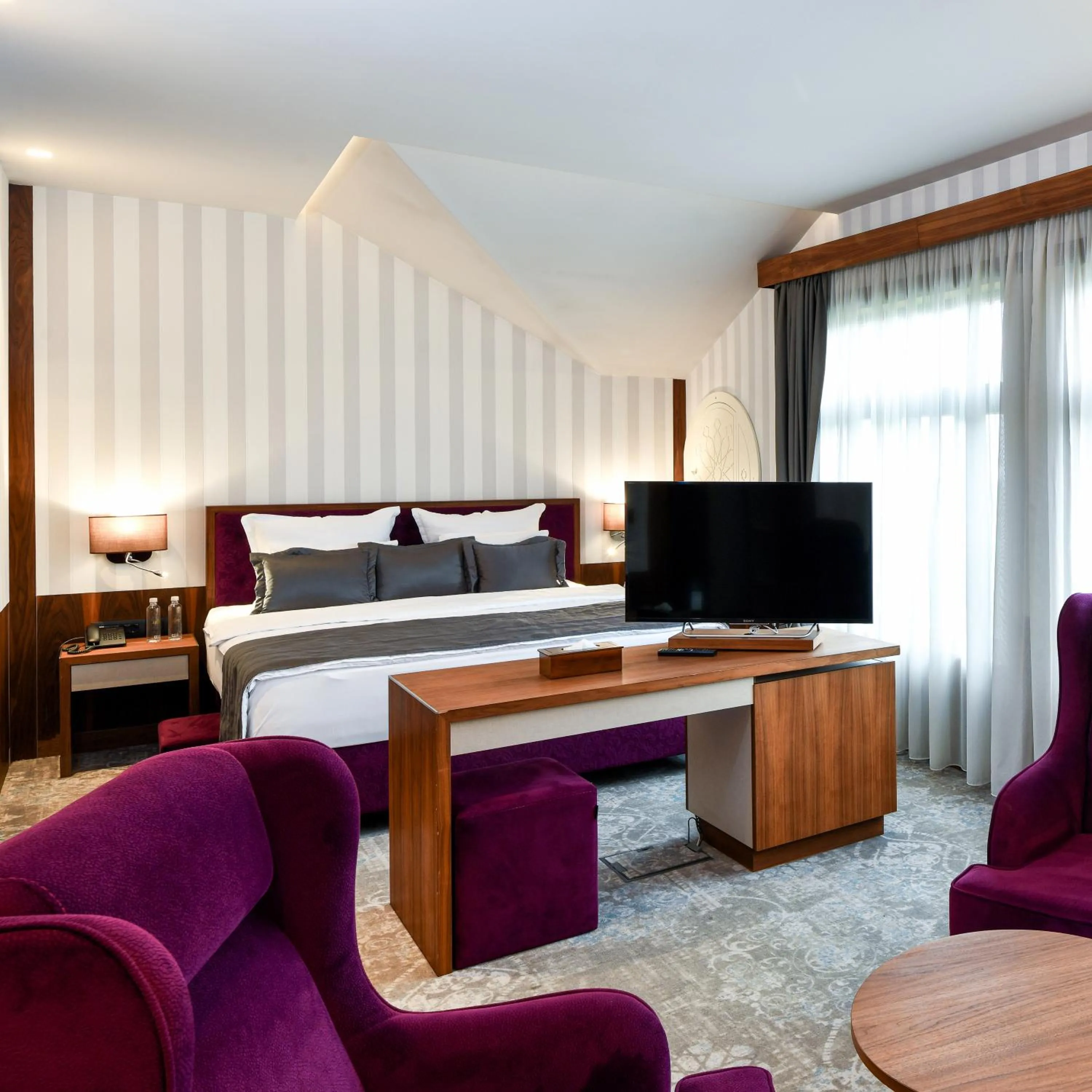 Bedroom, Bed in Heritage Hotel Krone