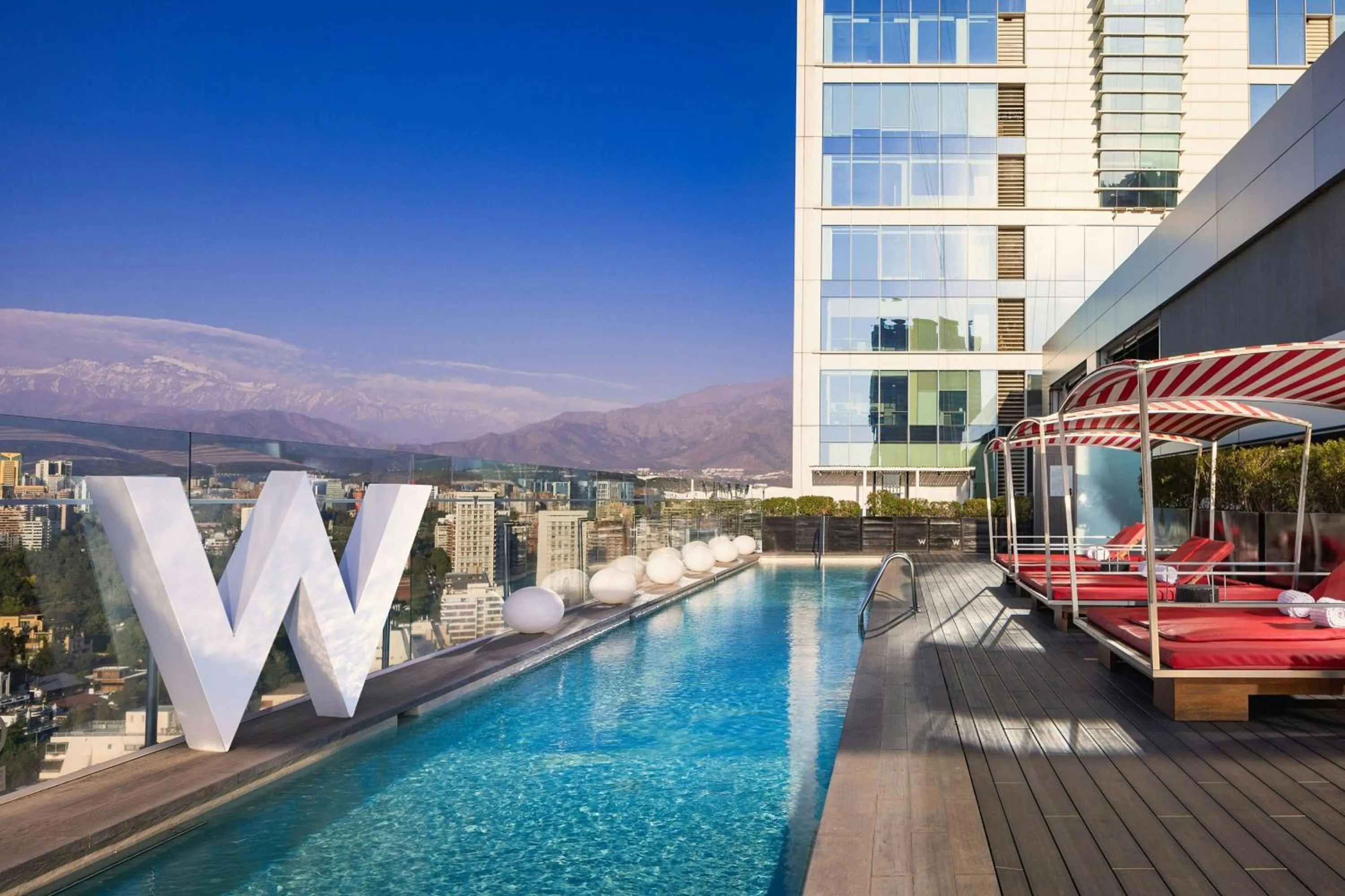 Swimming pool in W Santiago