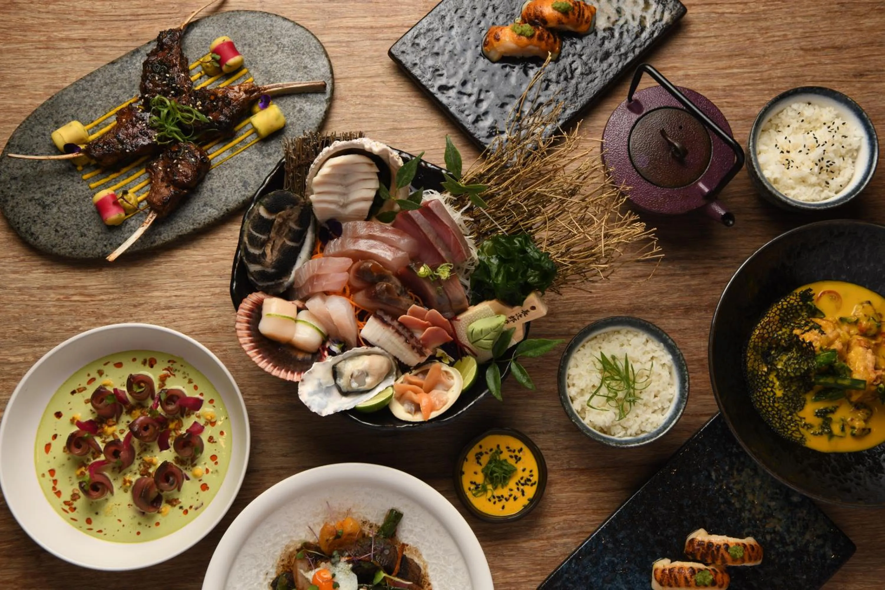 Restaurant/places to eat in W Santiago