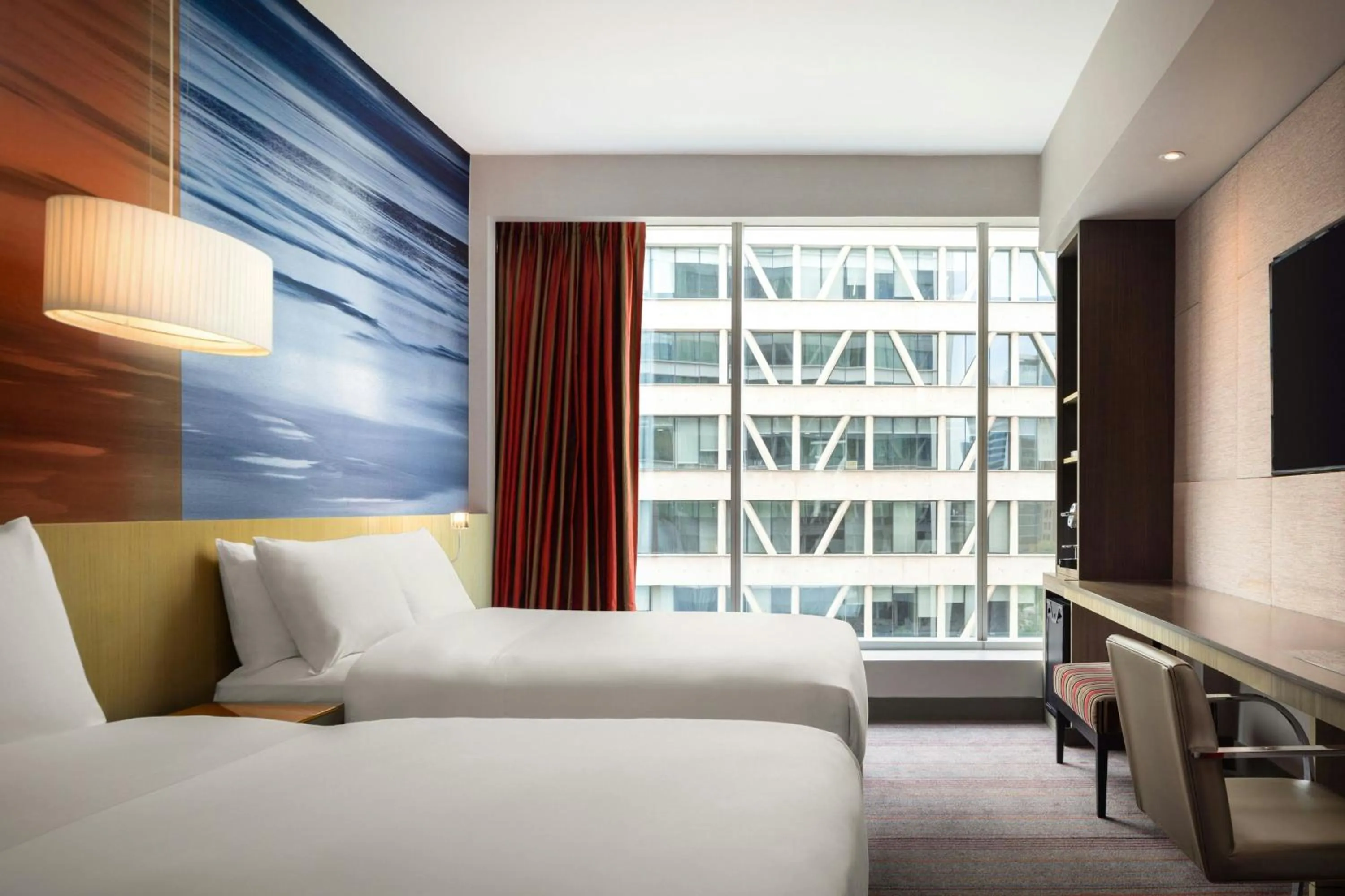 Photo of the whole room, Bed in W Santiago