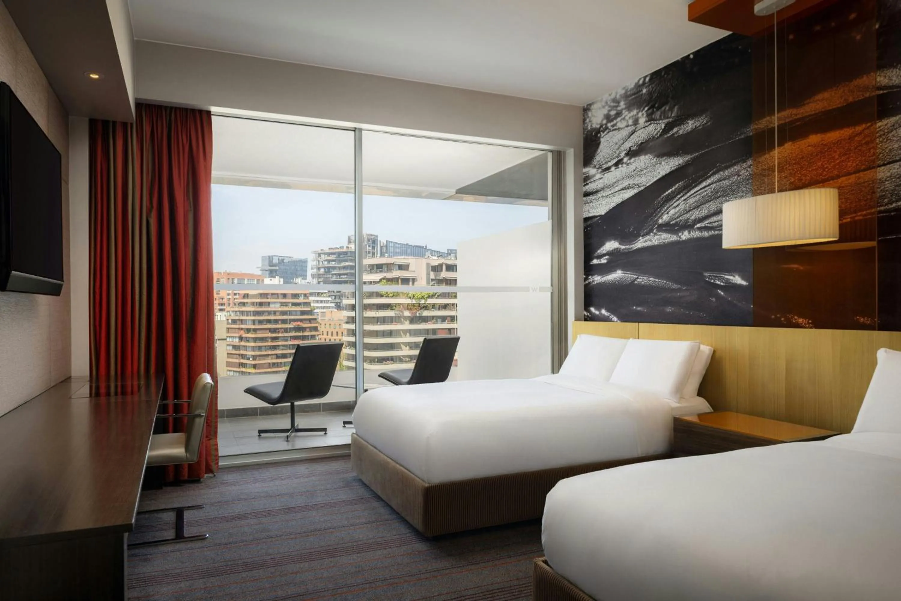 Photo of the whole room, Bed in W Santiago