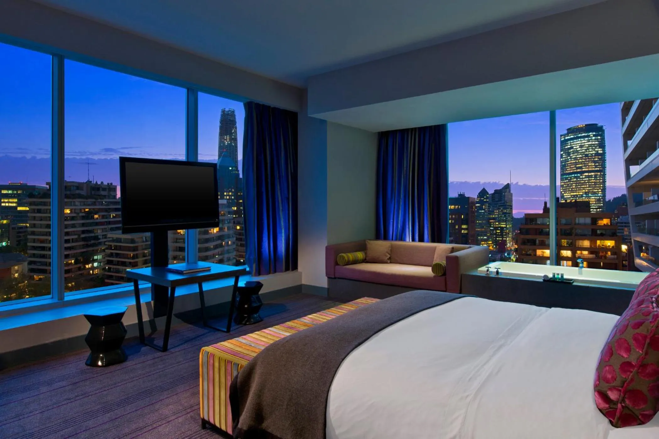 City view, Bed in W Santiago