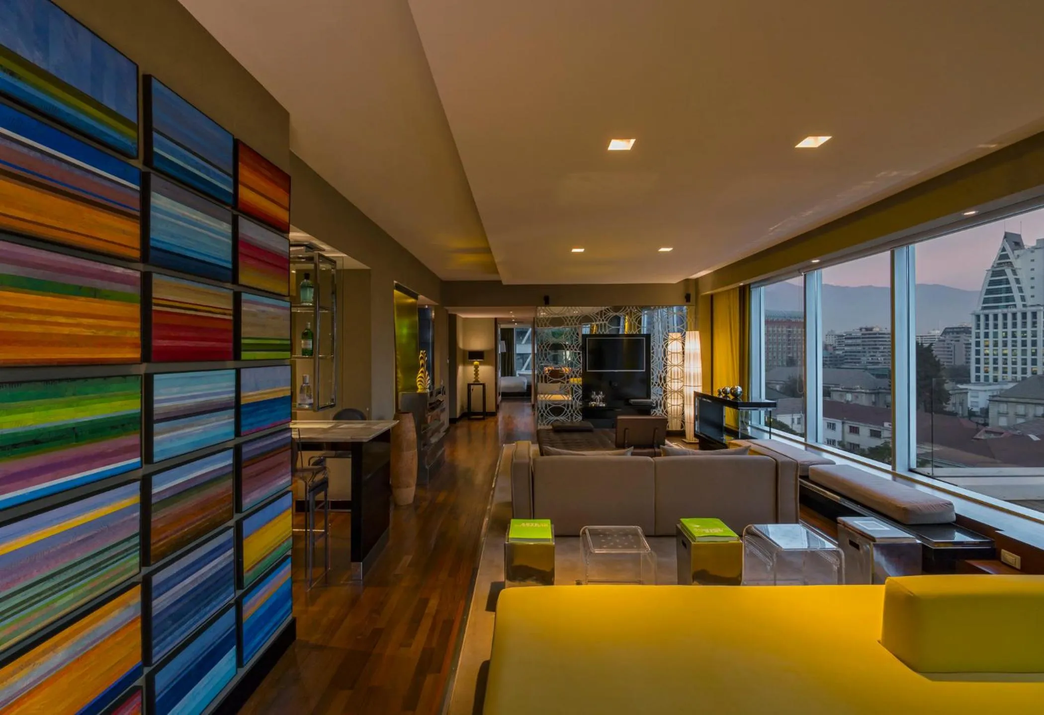 TV and multimedia in W Santiago