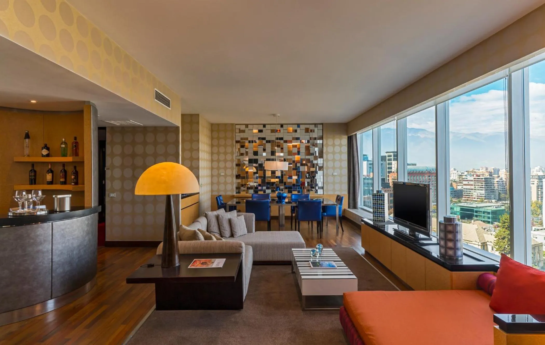 Communal lounge/ TV room in W Santiago