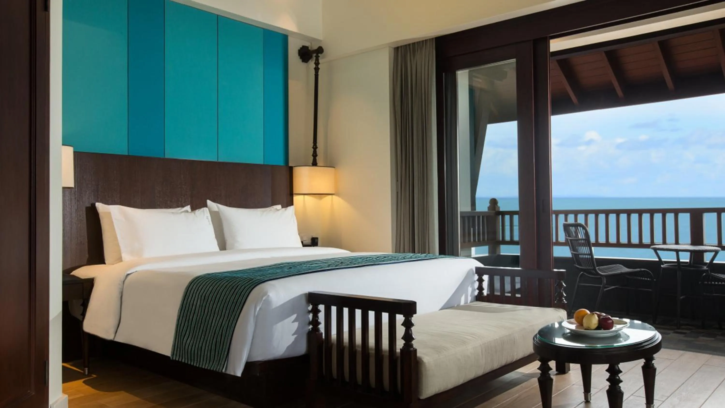 Photo of the whole room, Bed in Holiday Inn Resort Bali Nusa Dua by IHG