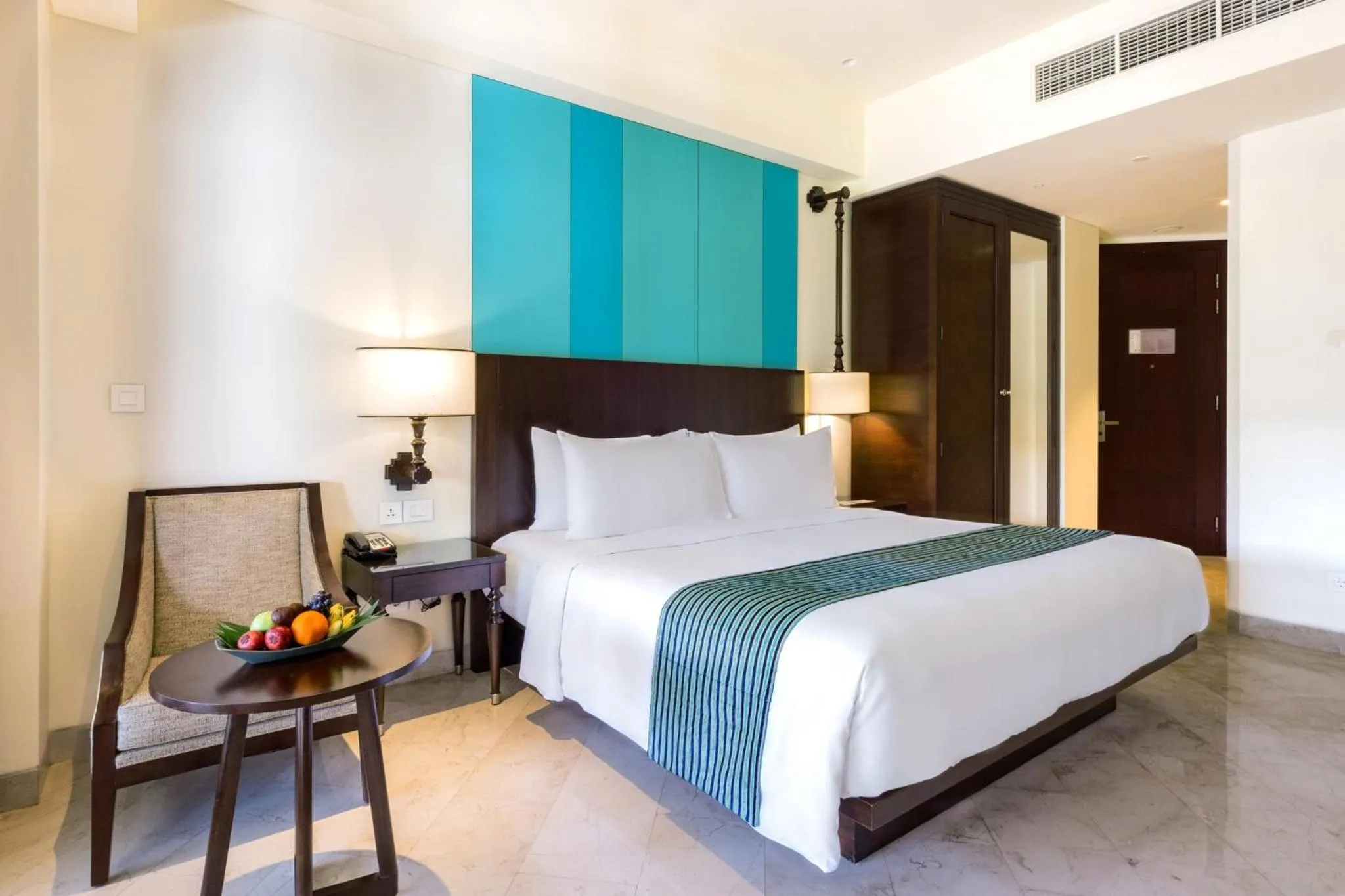 Photo of the whole room, Bed in Holiday Inn Resort Bali Nusa Dua by IHG