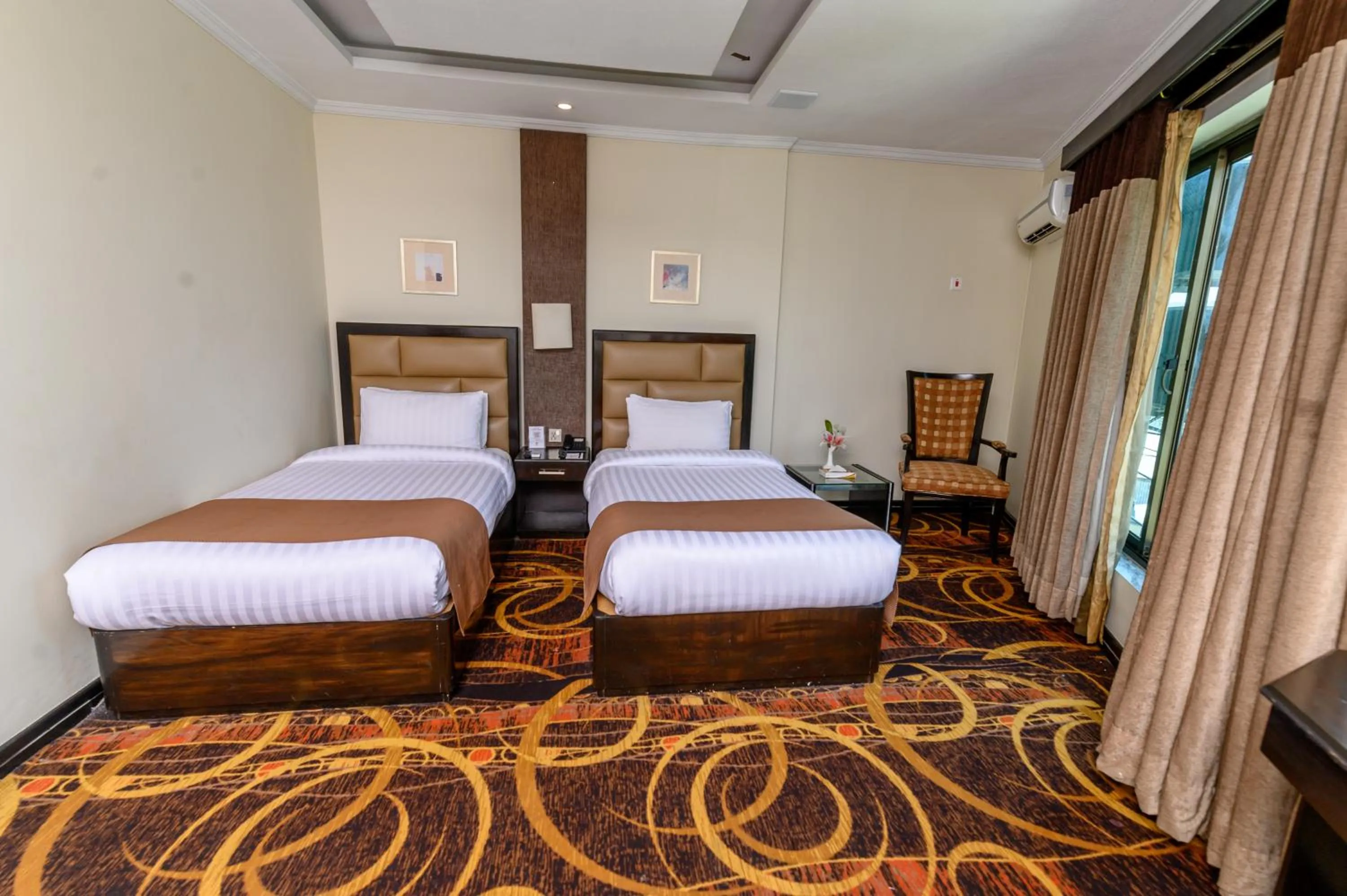 Bedroom, Bed in Hotel One Abbottabad