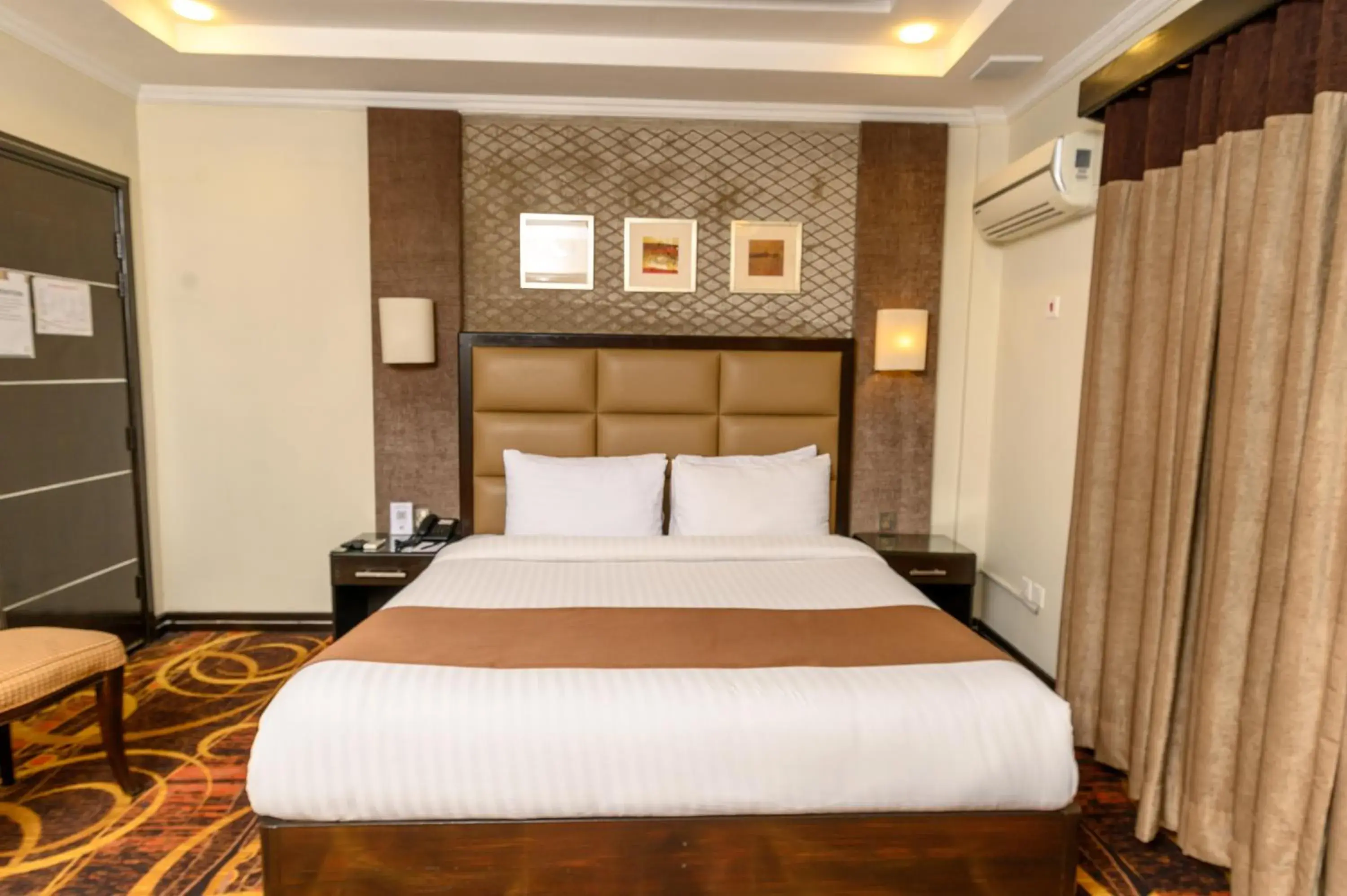 Deluxe Double Room in Hotel One Abbottabad Deluxe Double Room in Hotel One Abbottabad