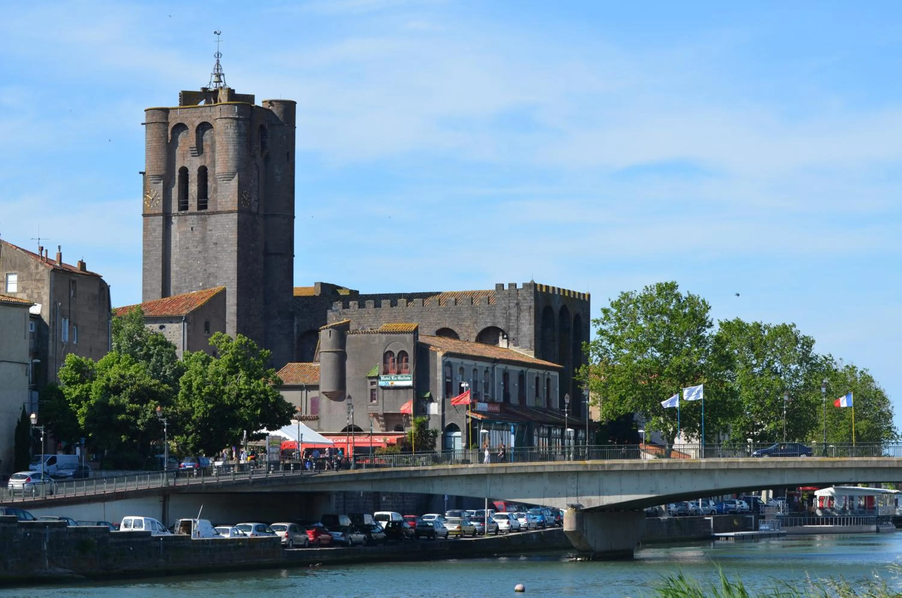 Landmark view in Hotel Araur