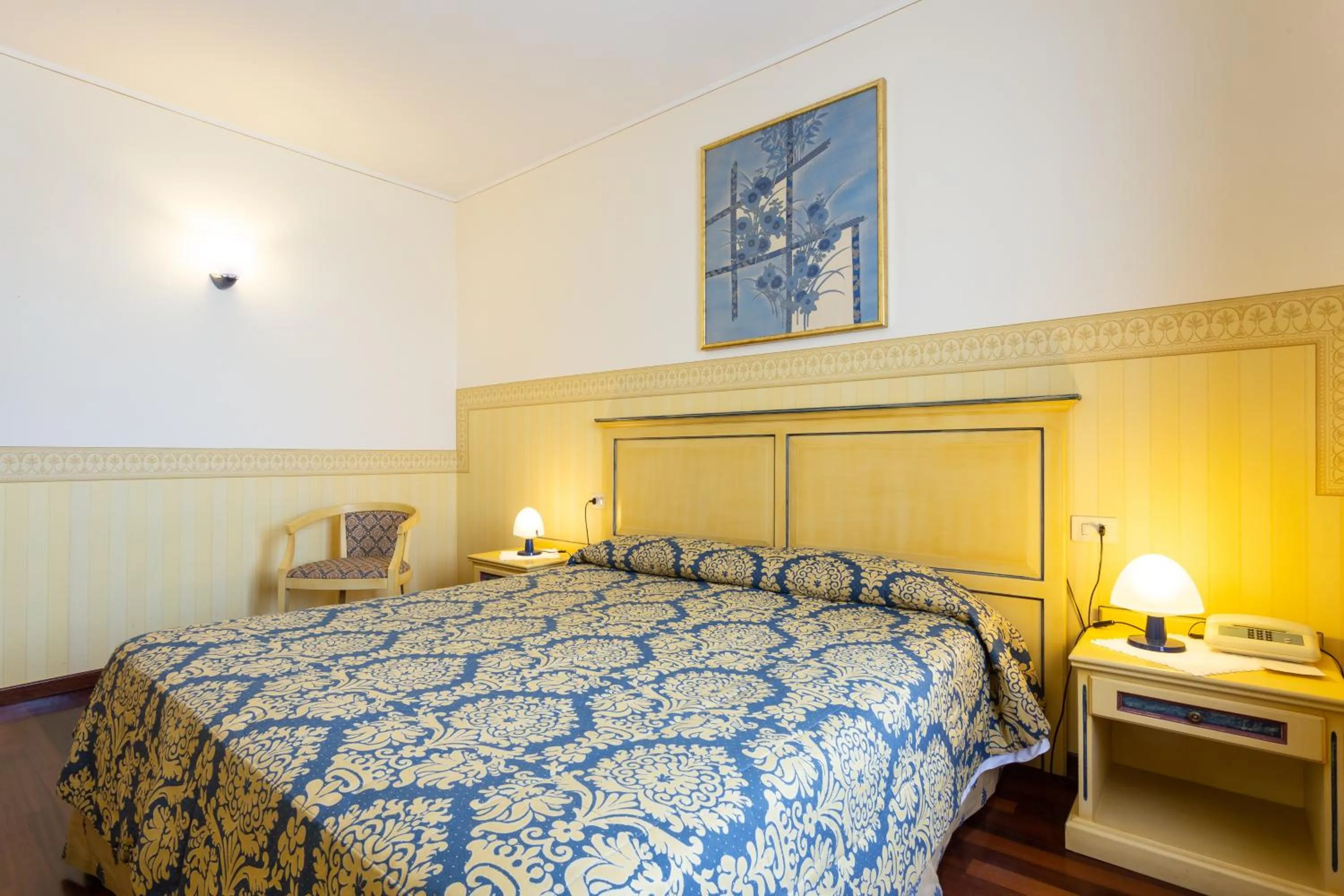 Photo of the whole room, Bed in Albergo Il Cacciatore