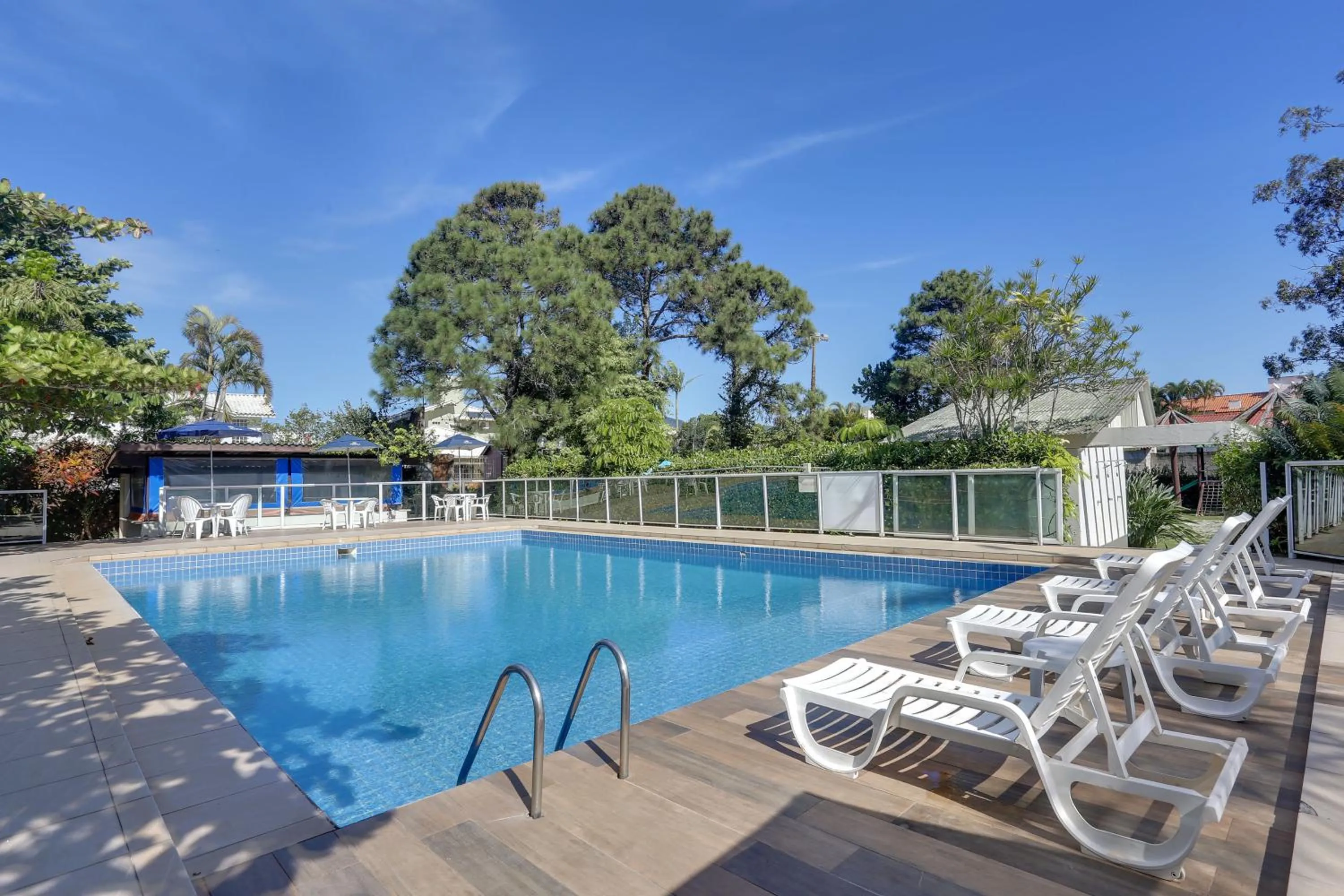 Swimming pool in Hotel Porto Sol Ingleses