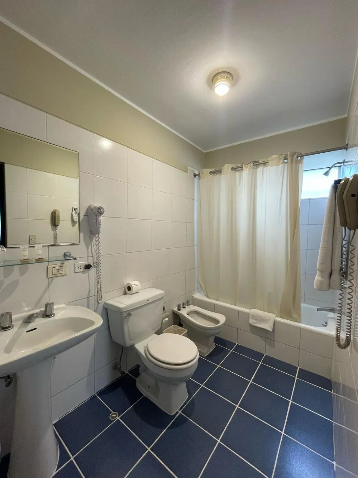 Bath in Hotel Carrera