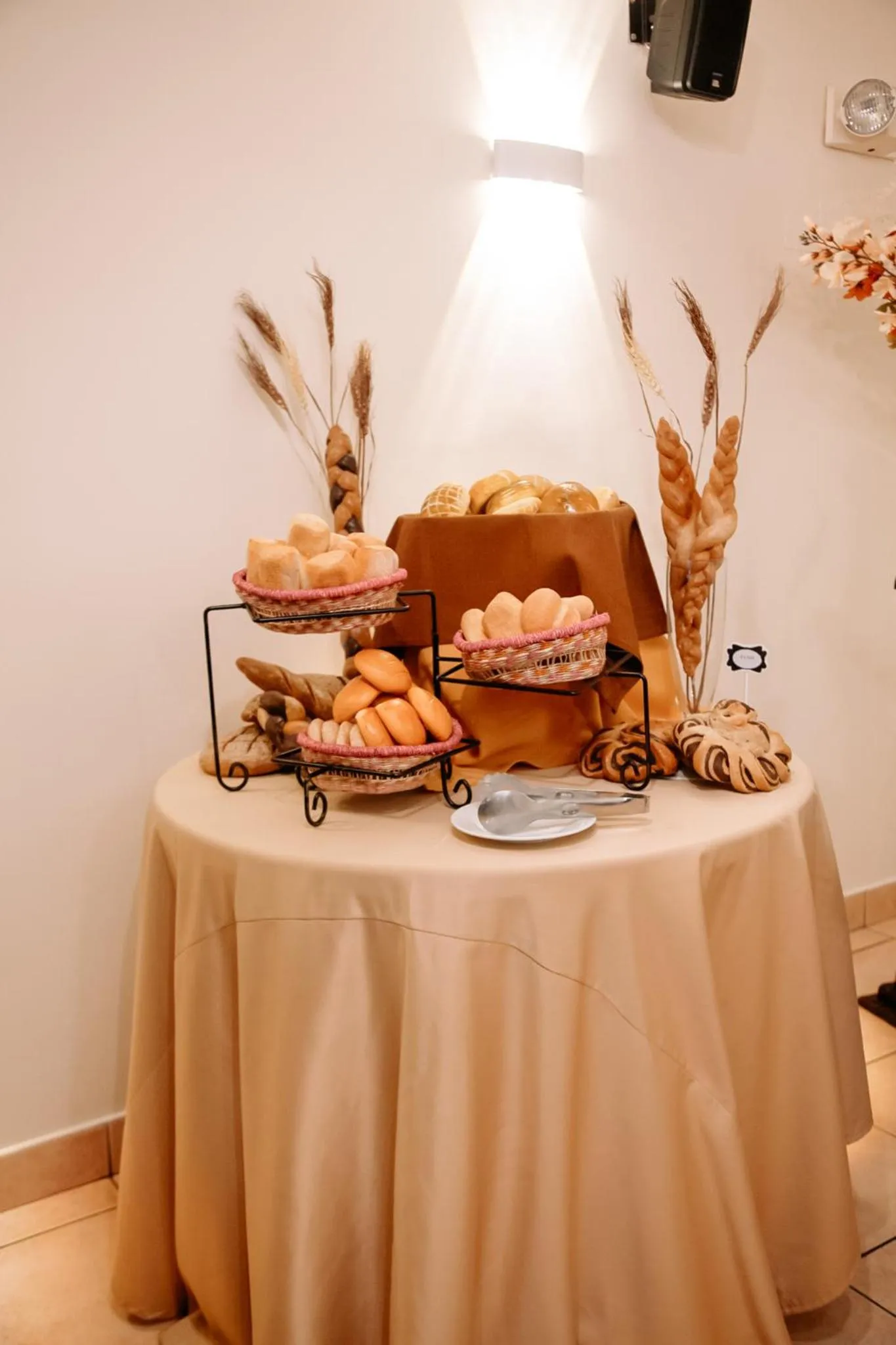 Buffet breakfast in Hotel Carrera