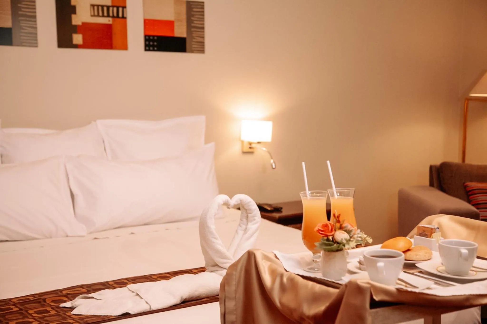 Food and drinks in Hotel Carrera