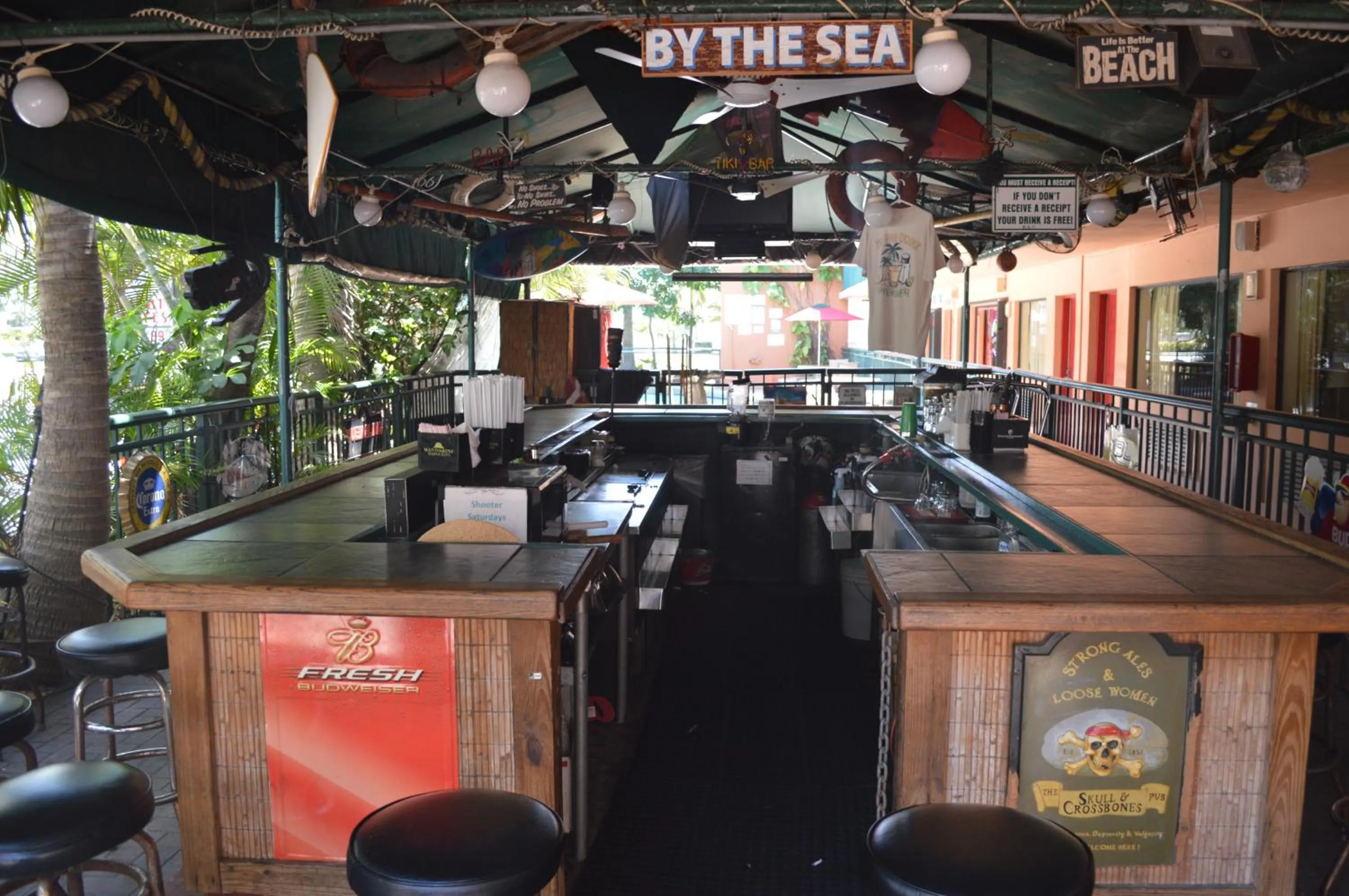 Lounge or bar in Ft. Lauderdale Beach Resort Hotel