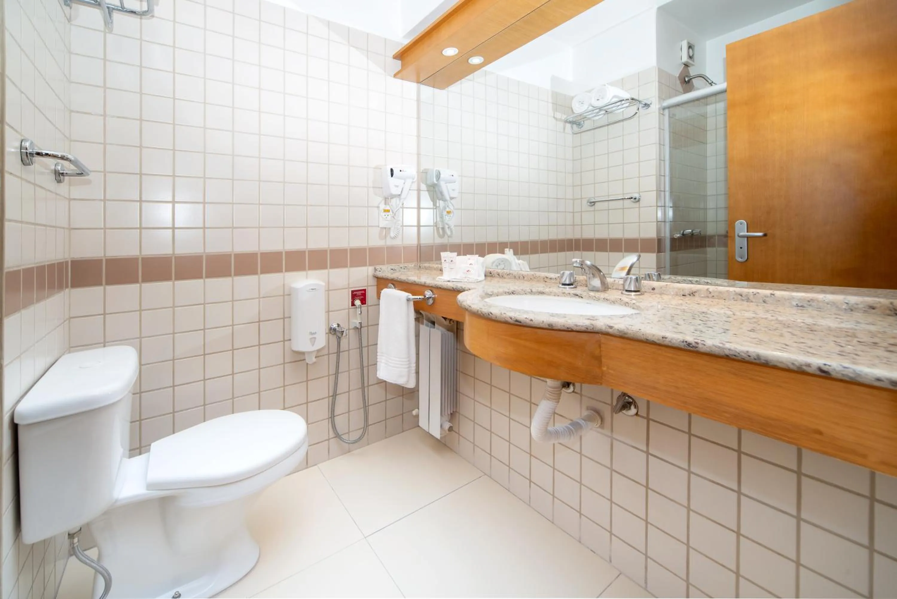 Bathroom in Hotel Laghetto Siena Gramado