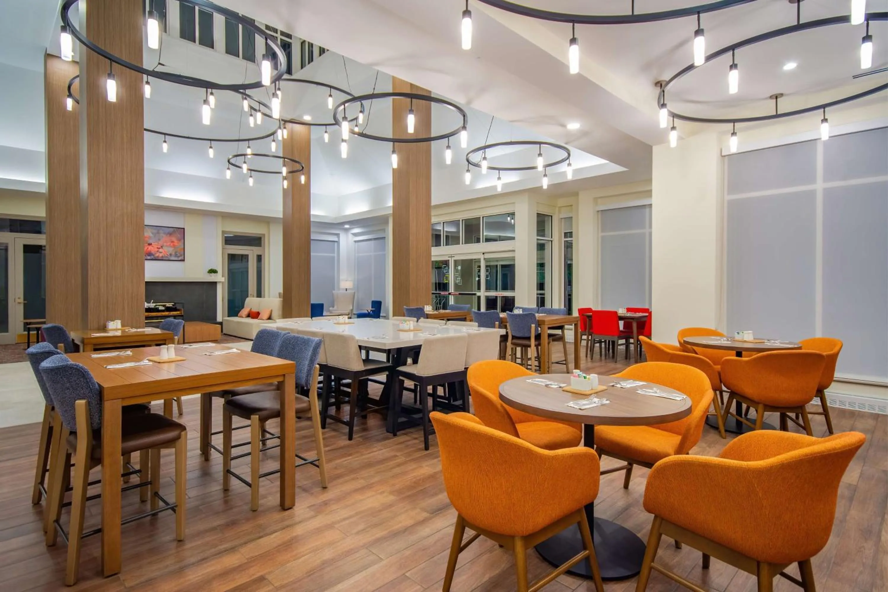 Restaurant/places to eat in Hilton Garden Inn Danbury