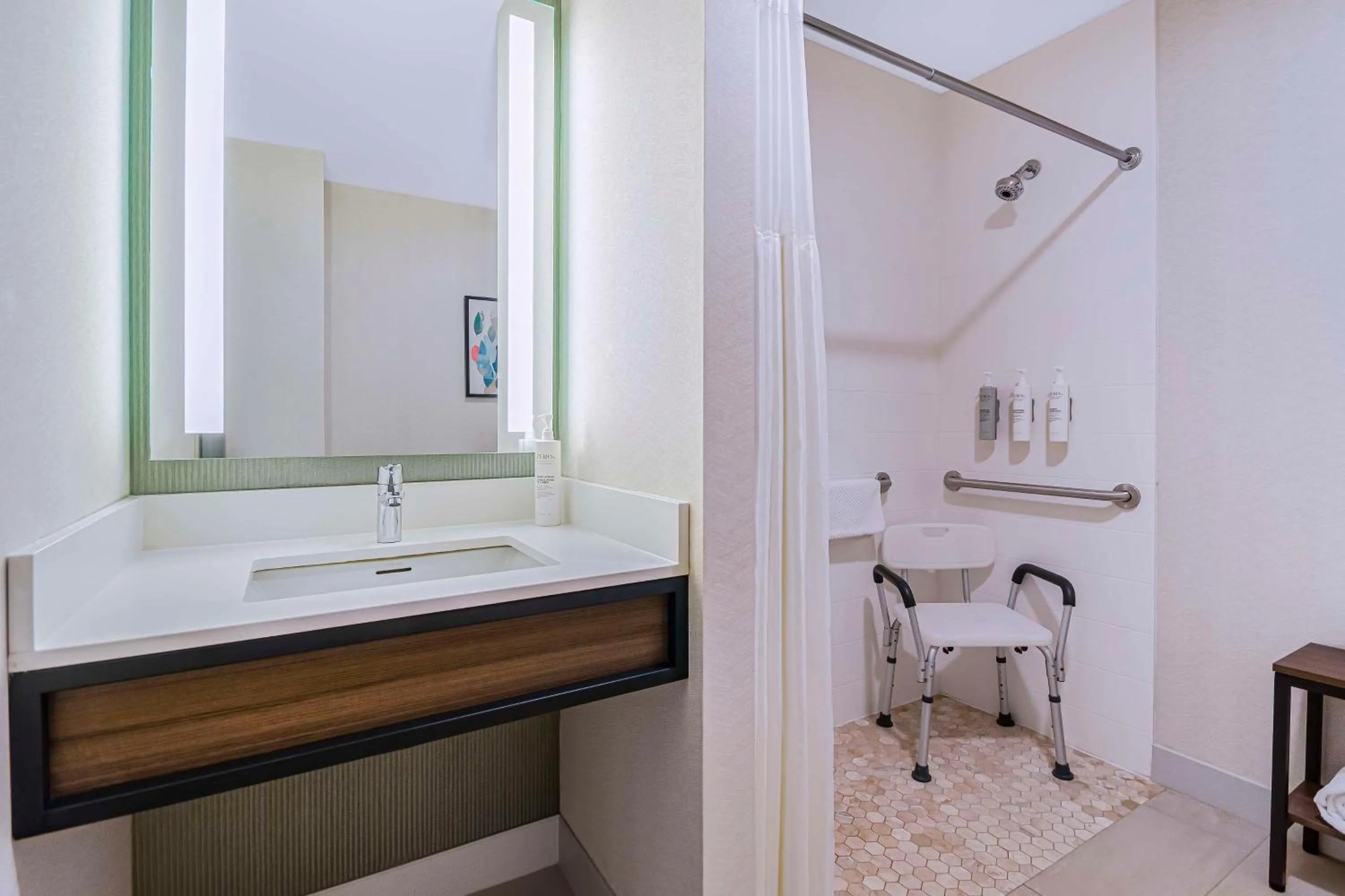 Bathroom in Hilton Garden Inn Danbury