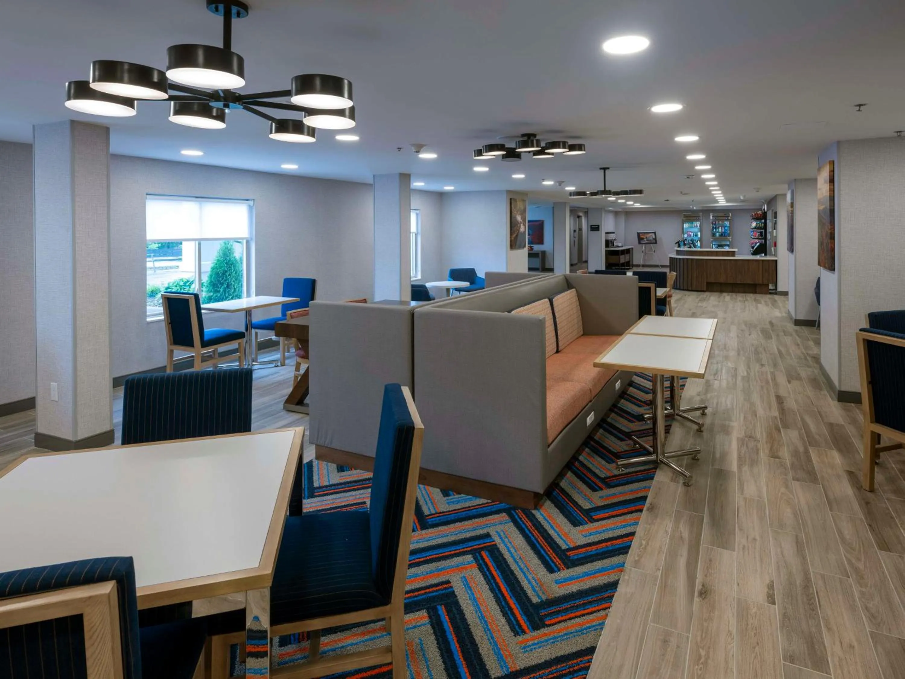 Breakfast in Hampton Inn Norton, Va