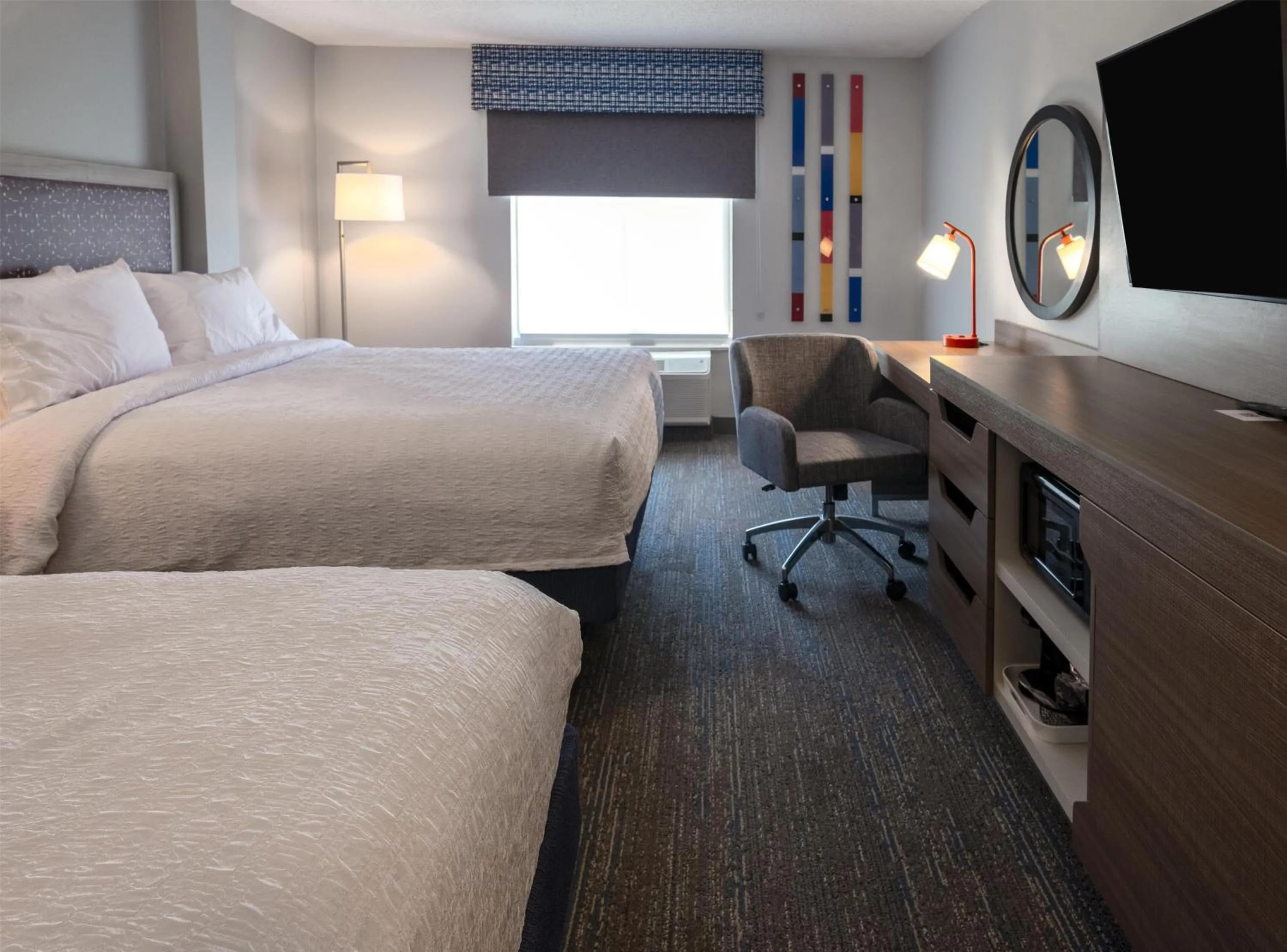 Bed in Hampton Inn Norton, Va