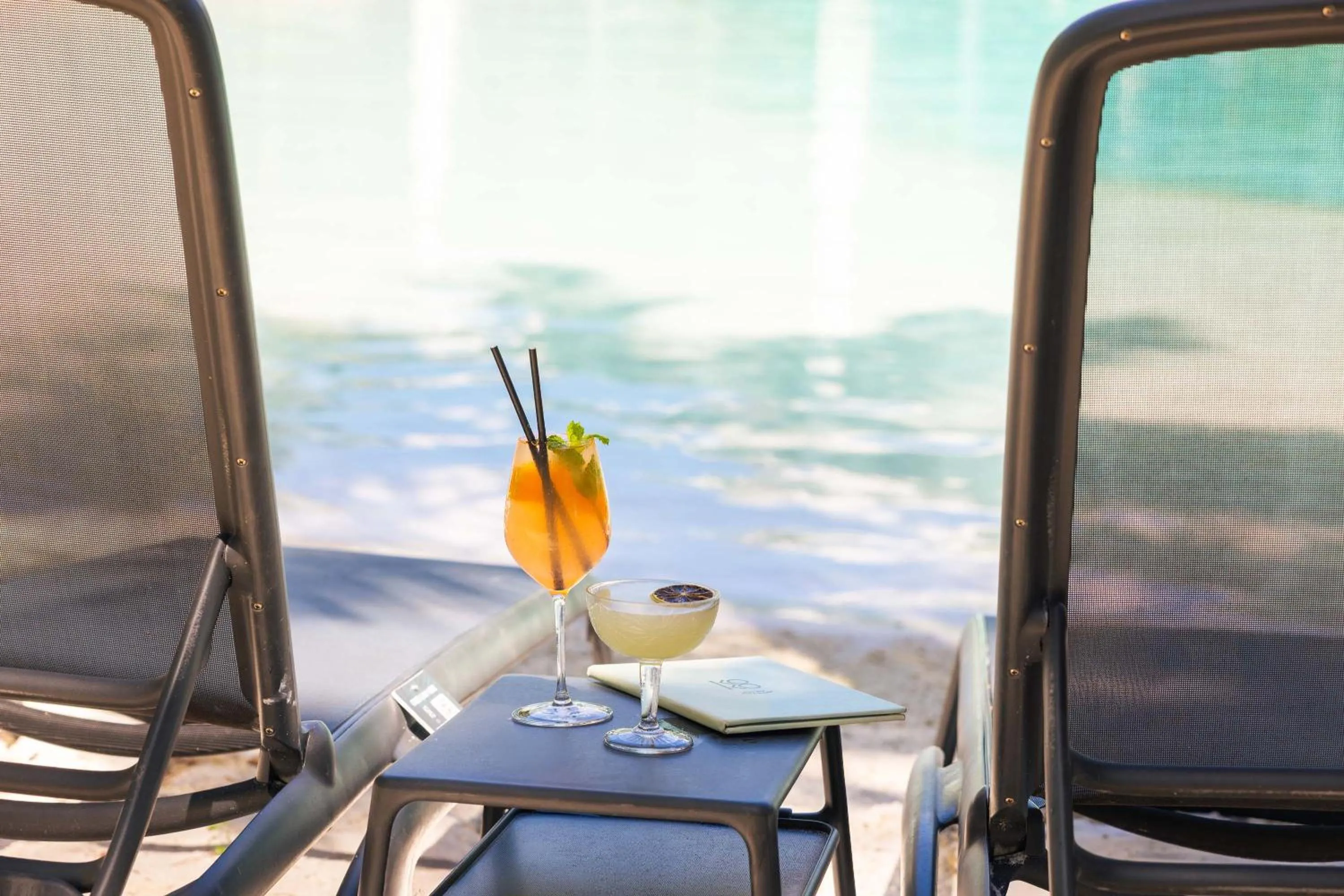 Swimming pool in Peppers Beach Club
