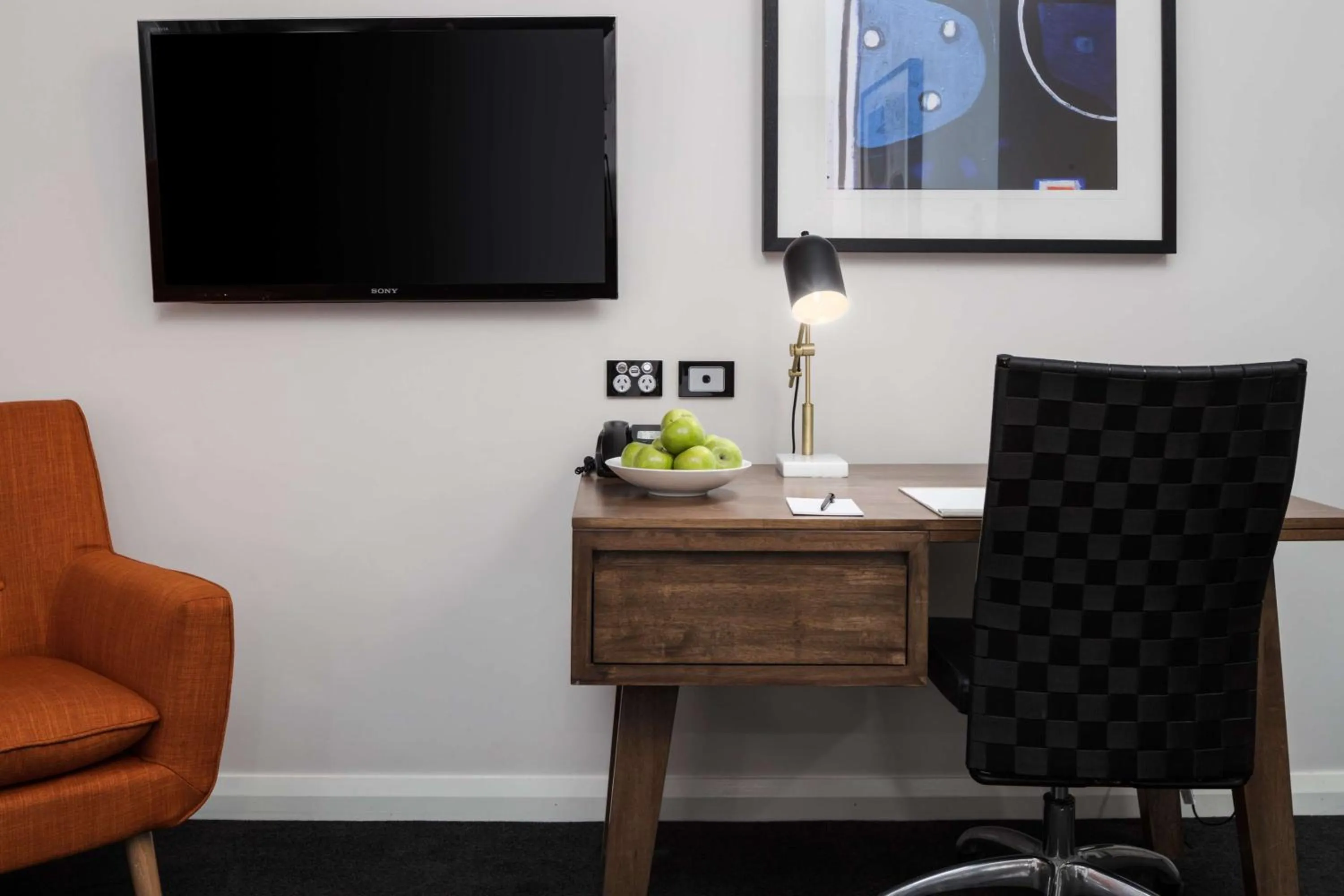 Bedroom in Esplanade Hotel Fremantle - by Rydges