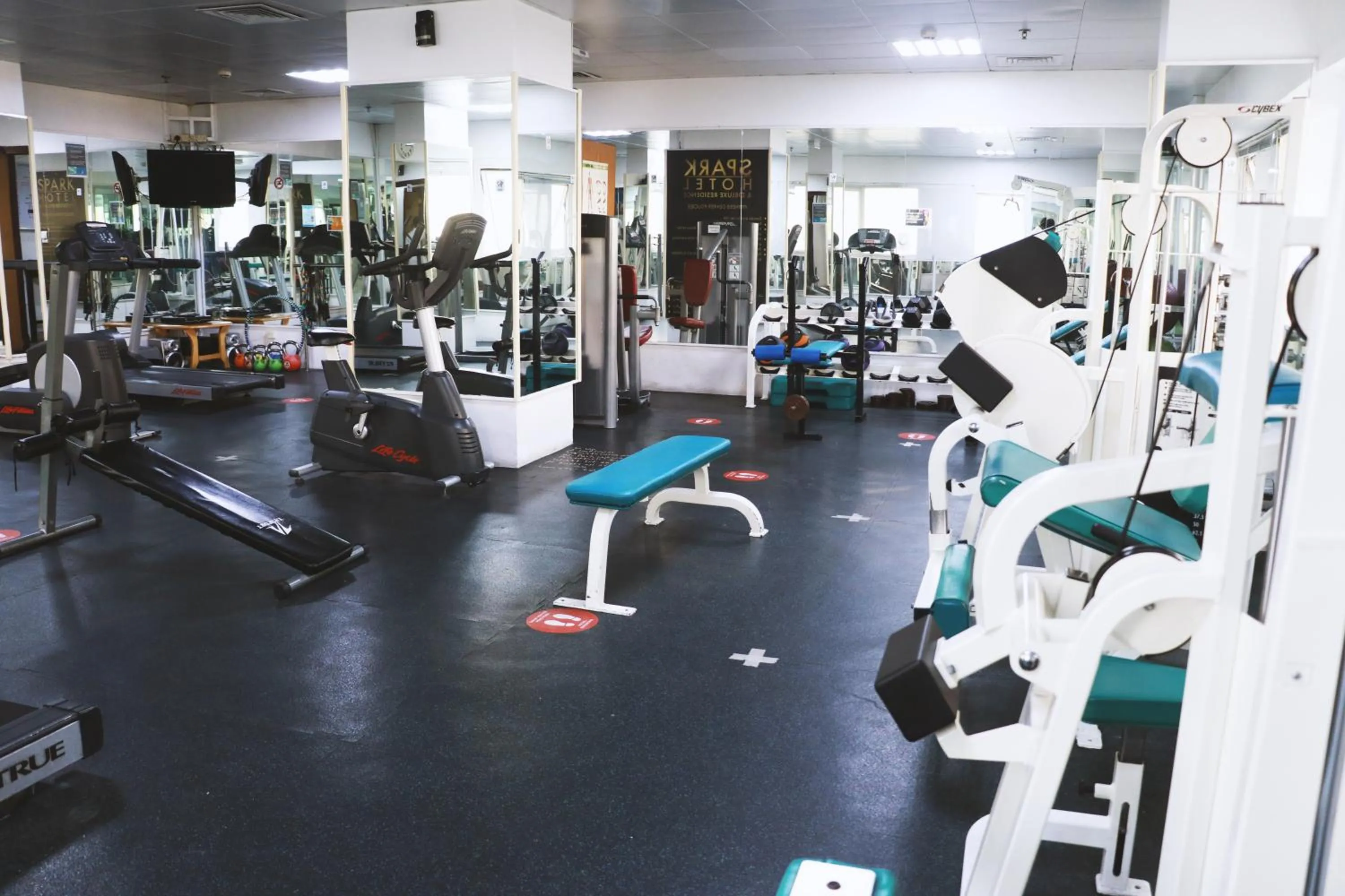 Fitness centre/facilities in Spark Residence Hotel