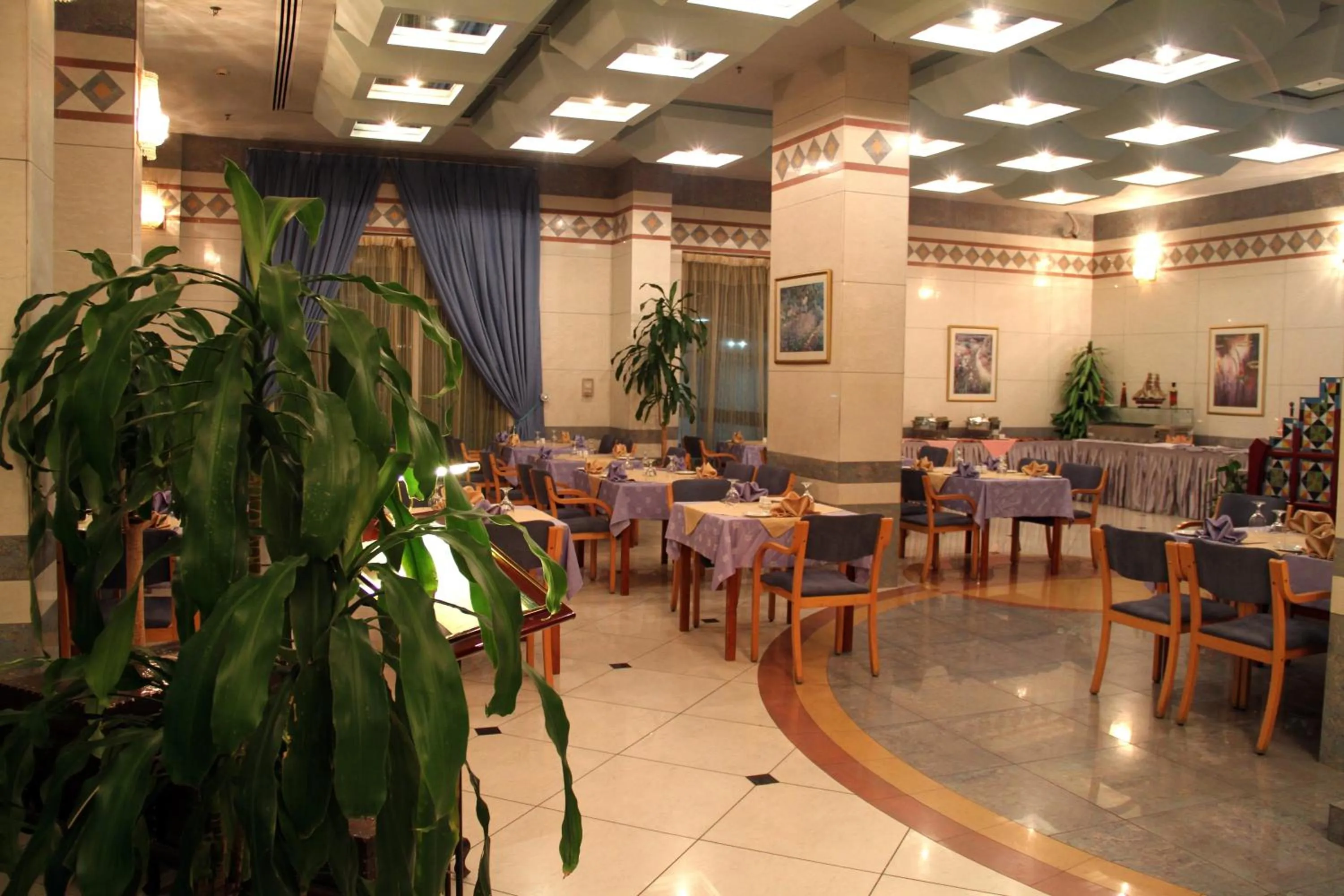 Restaurant/places to eat in Spark Residence Hotel