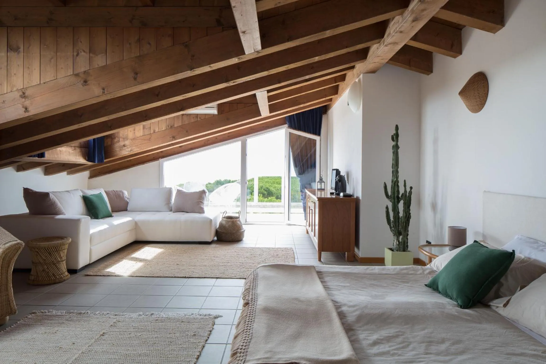 Decorative detail, Bed in Harvey Suites Hotel & Residence