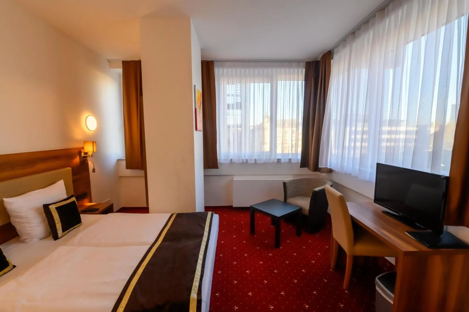 Photo of the whole room, Bed in Hotel Luna