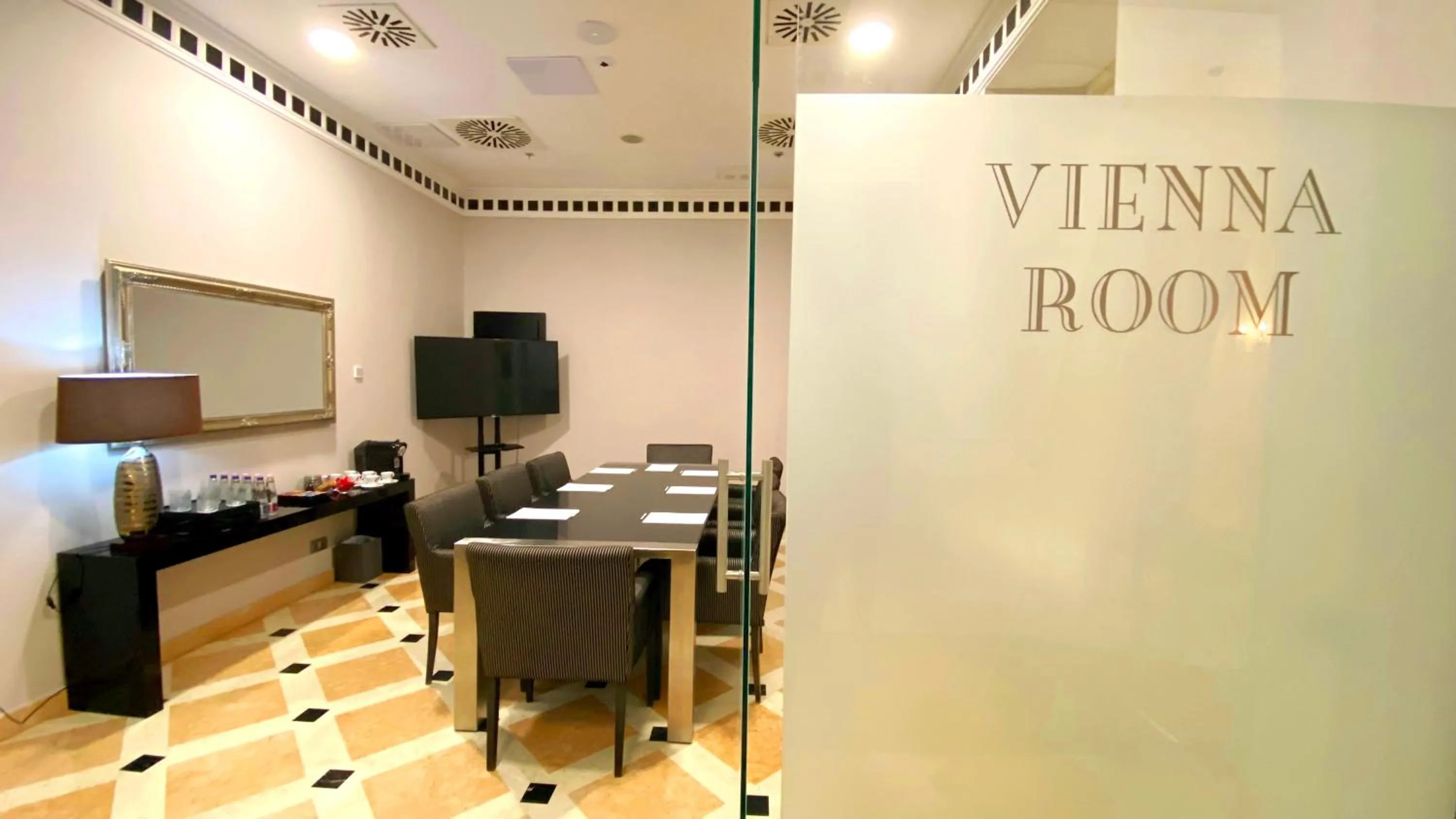 Meeting/conference room in Hotel President