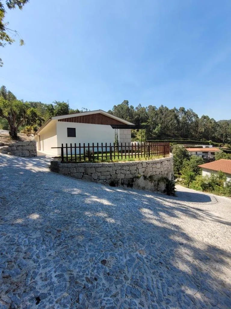 Property building in Quinta do Bento