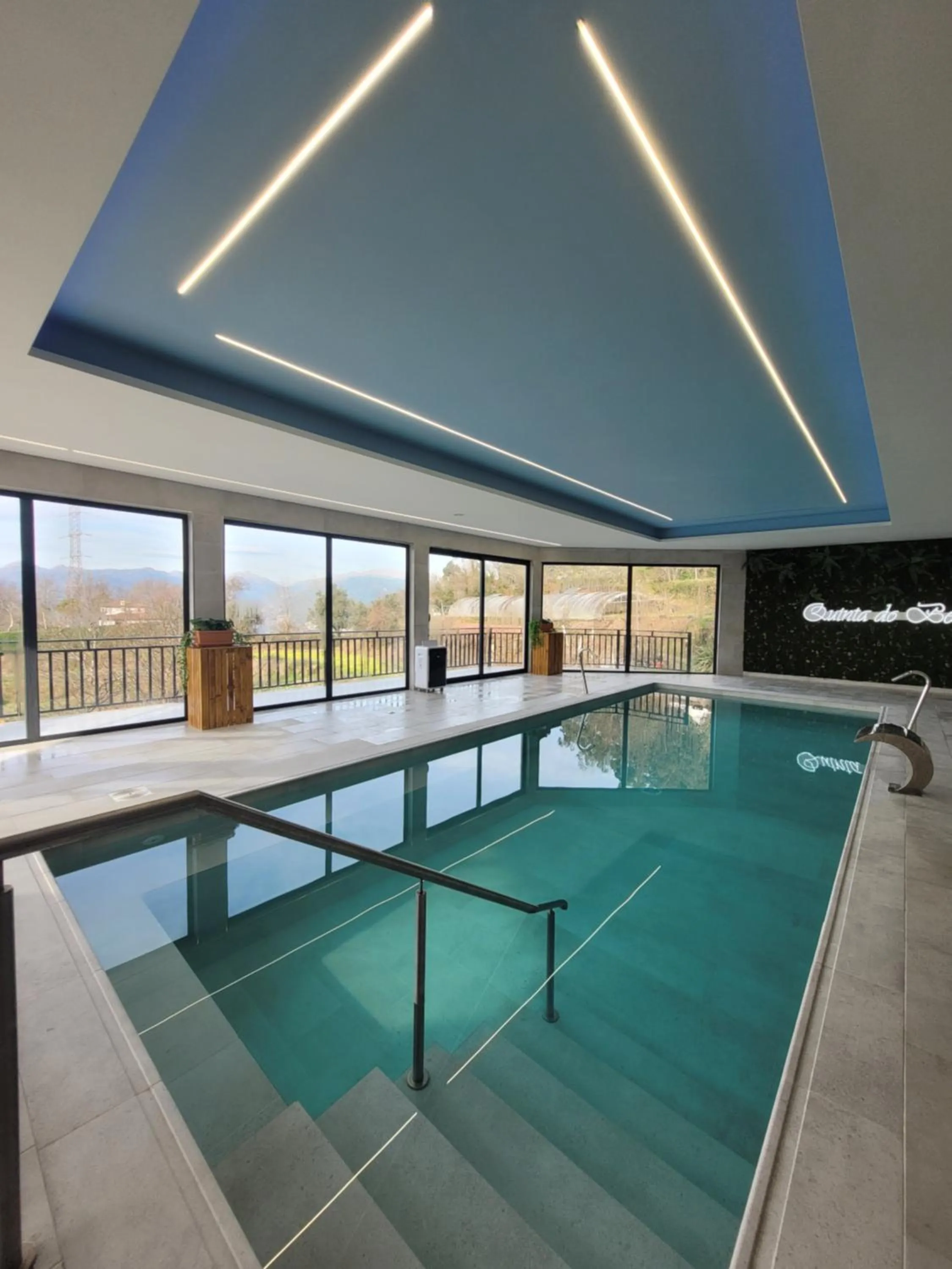 Pool view in Quinta do Bento